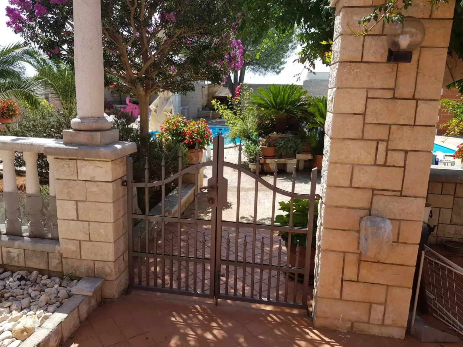 Wohnung mit Schwimmbad - Image-tags.info