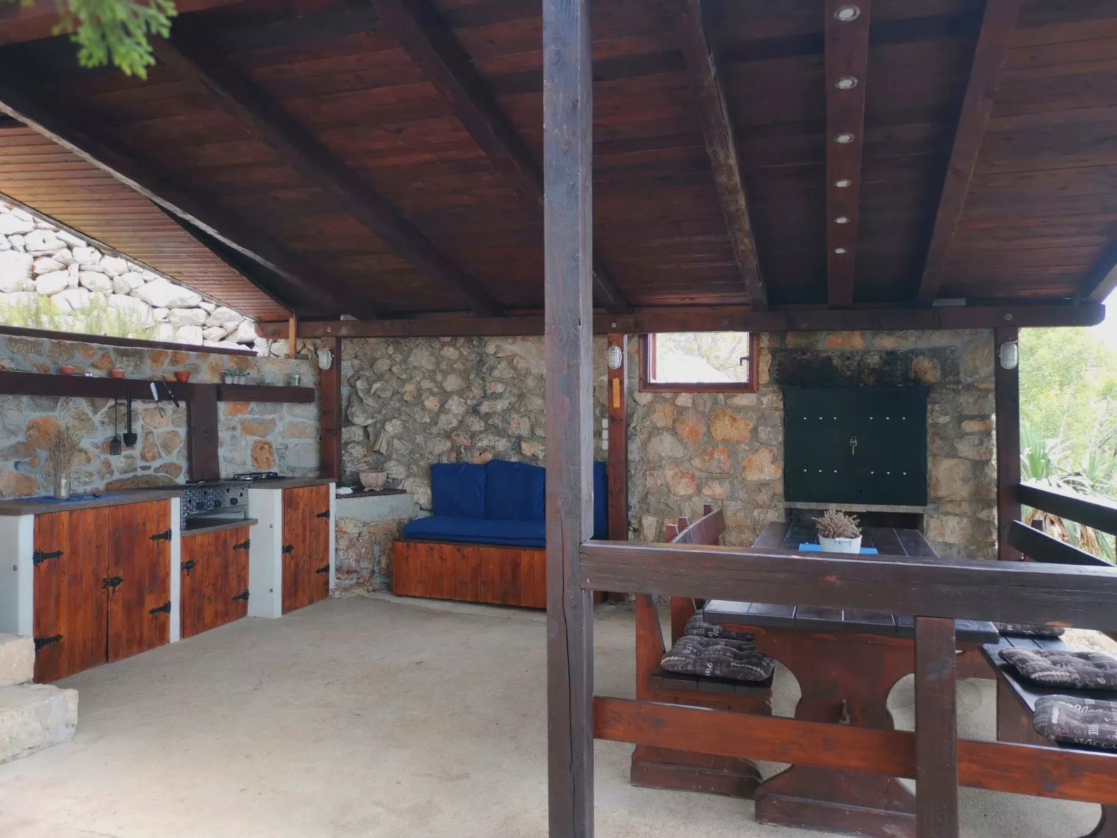 Mit Pool in Lukovo Sugarje - Dedans