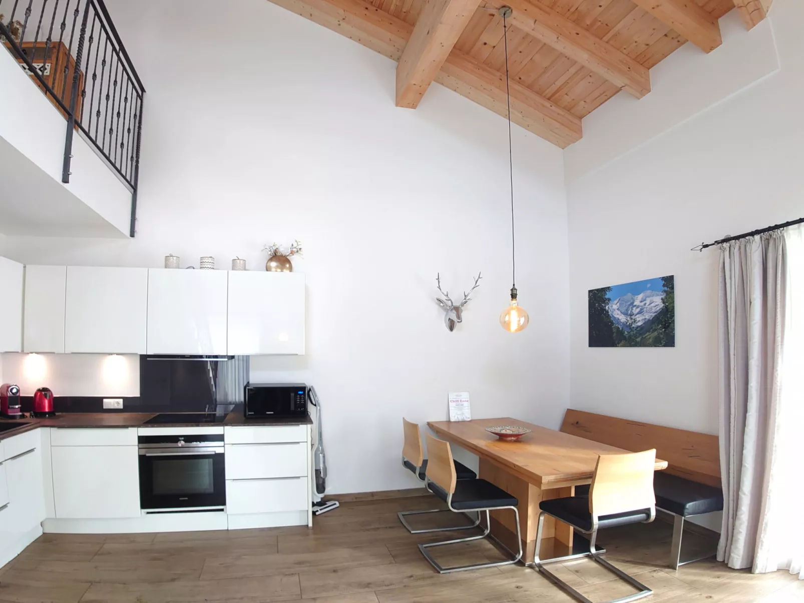 1_ZMO4 - Kitzview Terrace Apartment - Drinnen