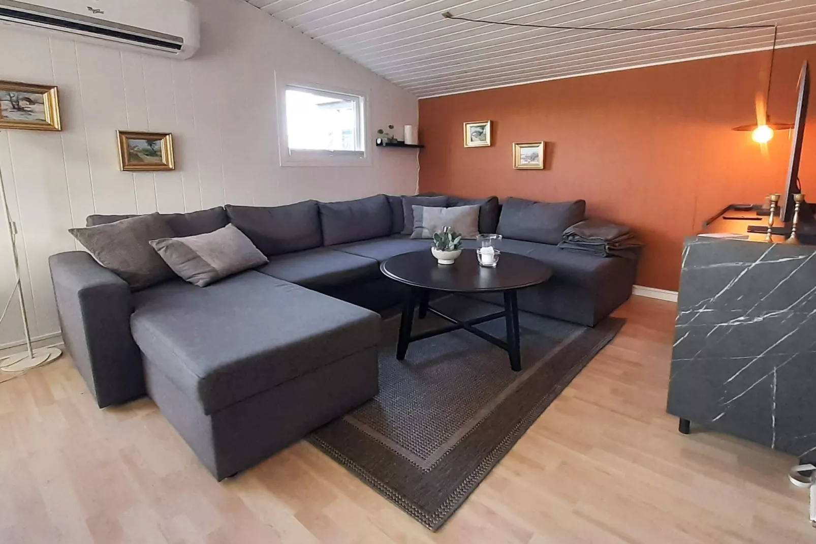 6 person holiday home in Løgstør