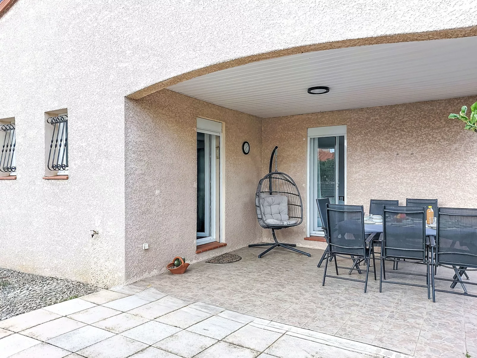 Villa Brouilla - Draußen