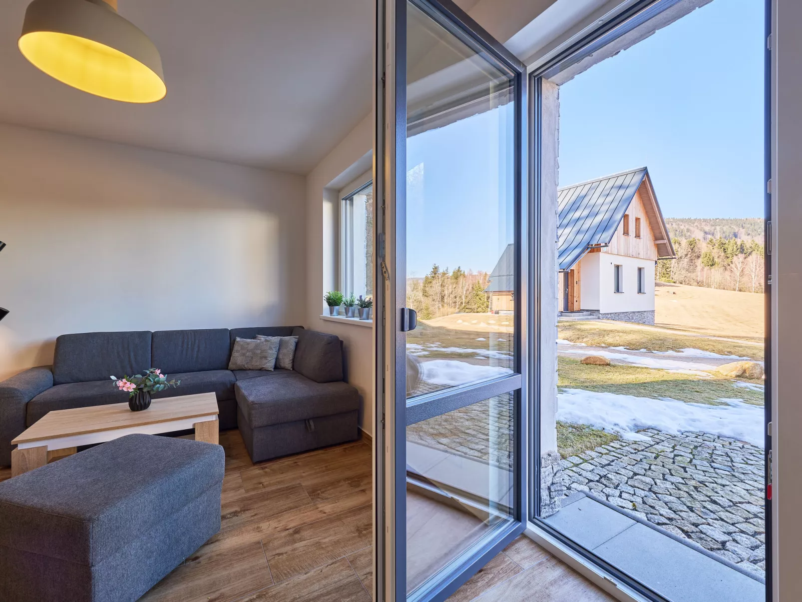 Sunny Terrace Oasis - Inside