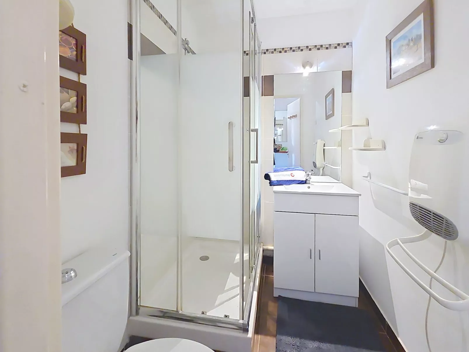 Les Flamants Roses - Drinnen