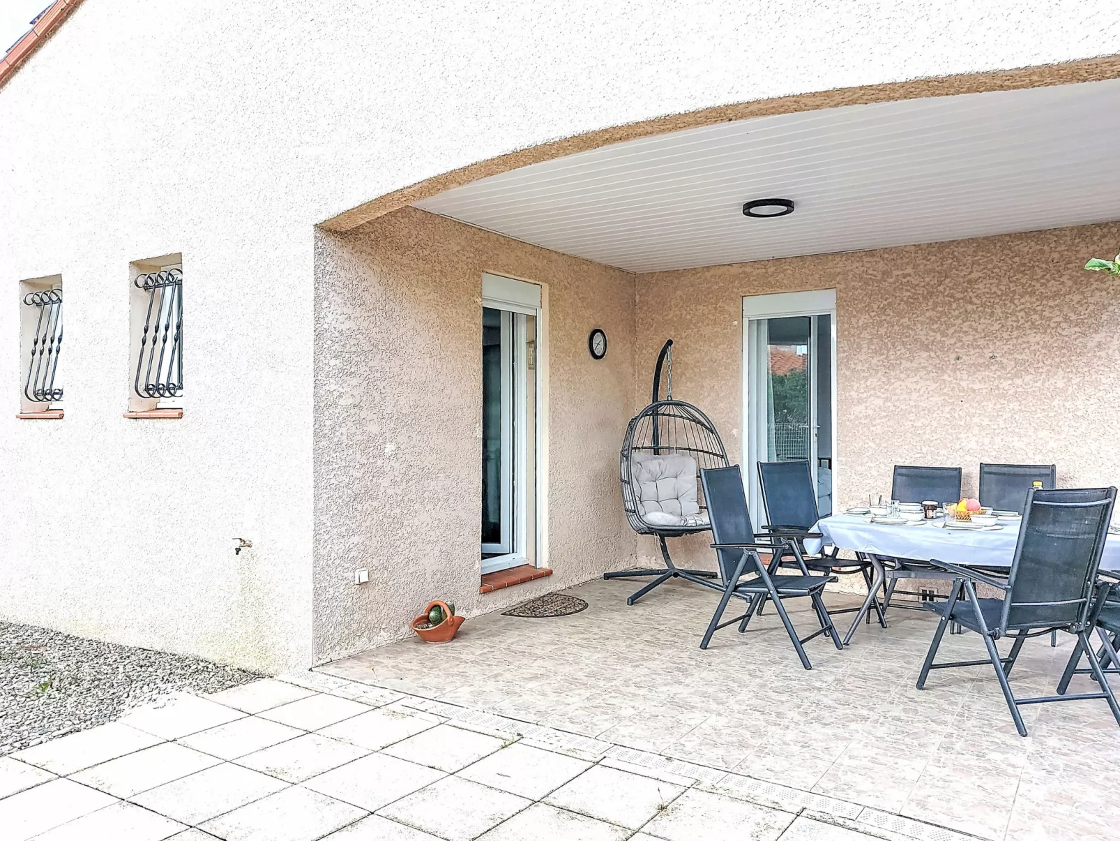 Villa Brouilla - Draußen