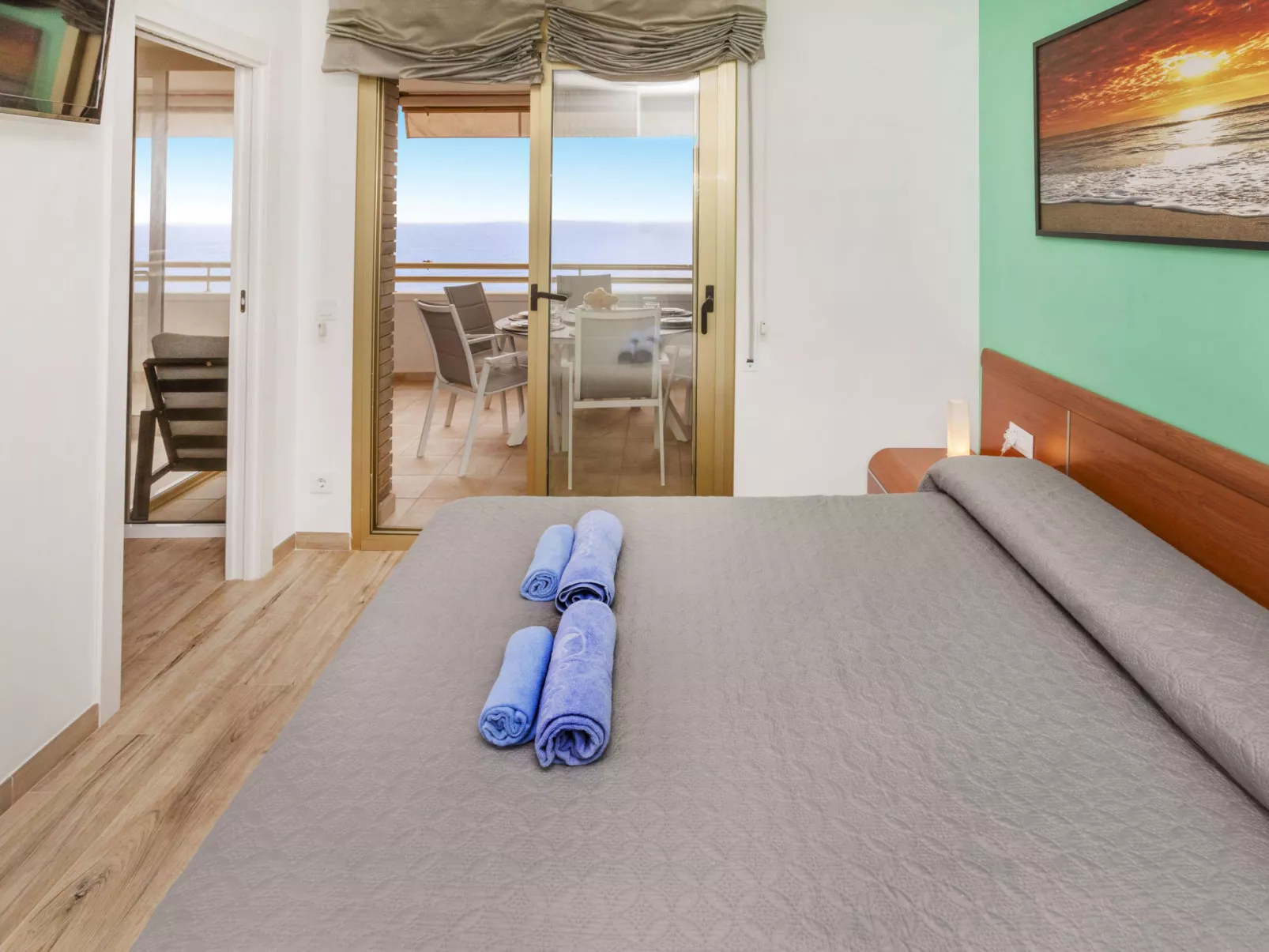 Los Delfines - Drinnen