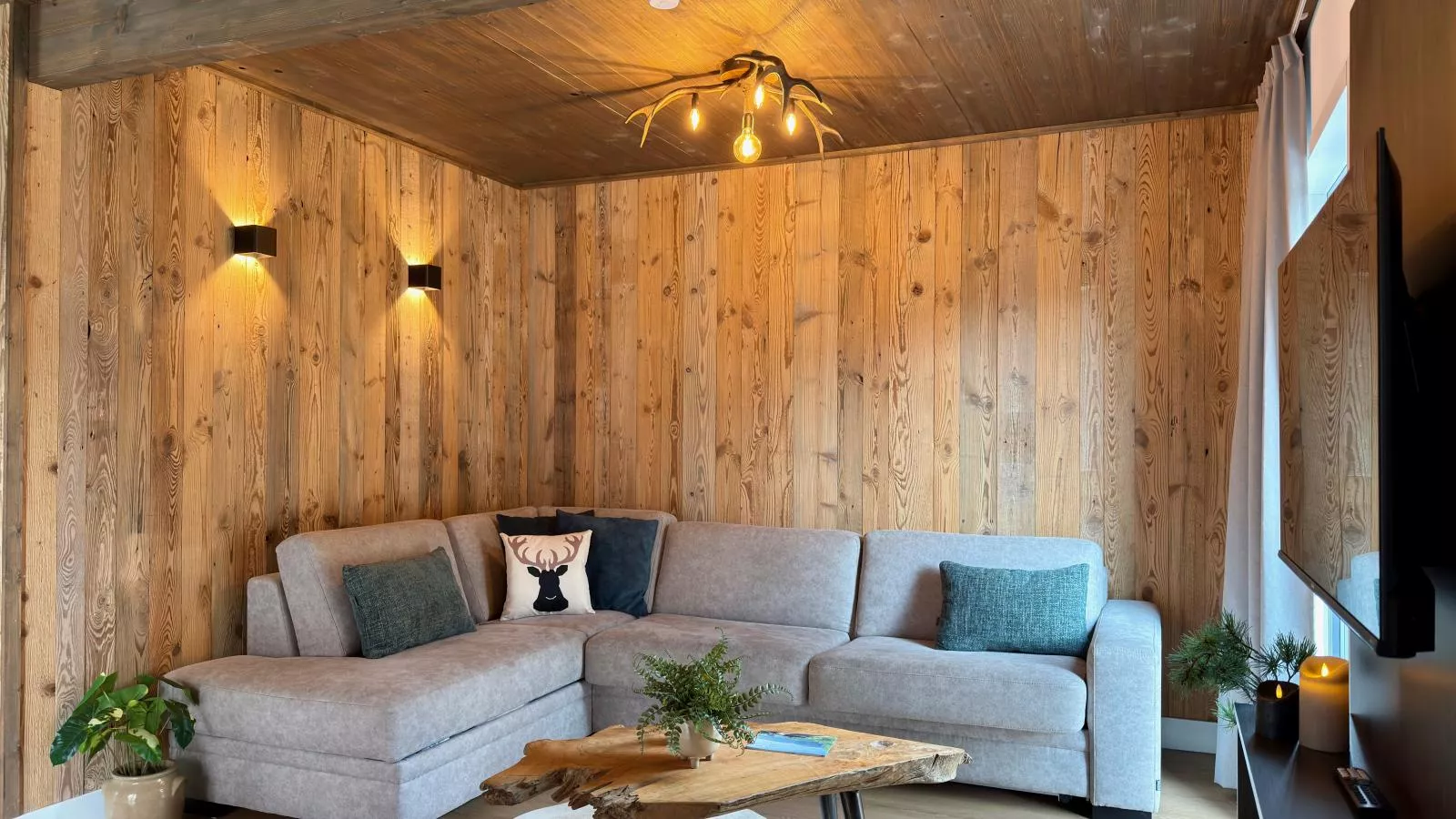 Naturchalet am Afritzer See - Wohnzimmer