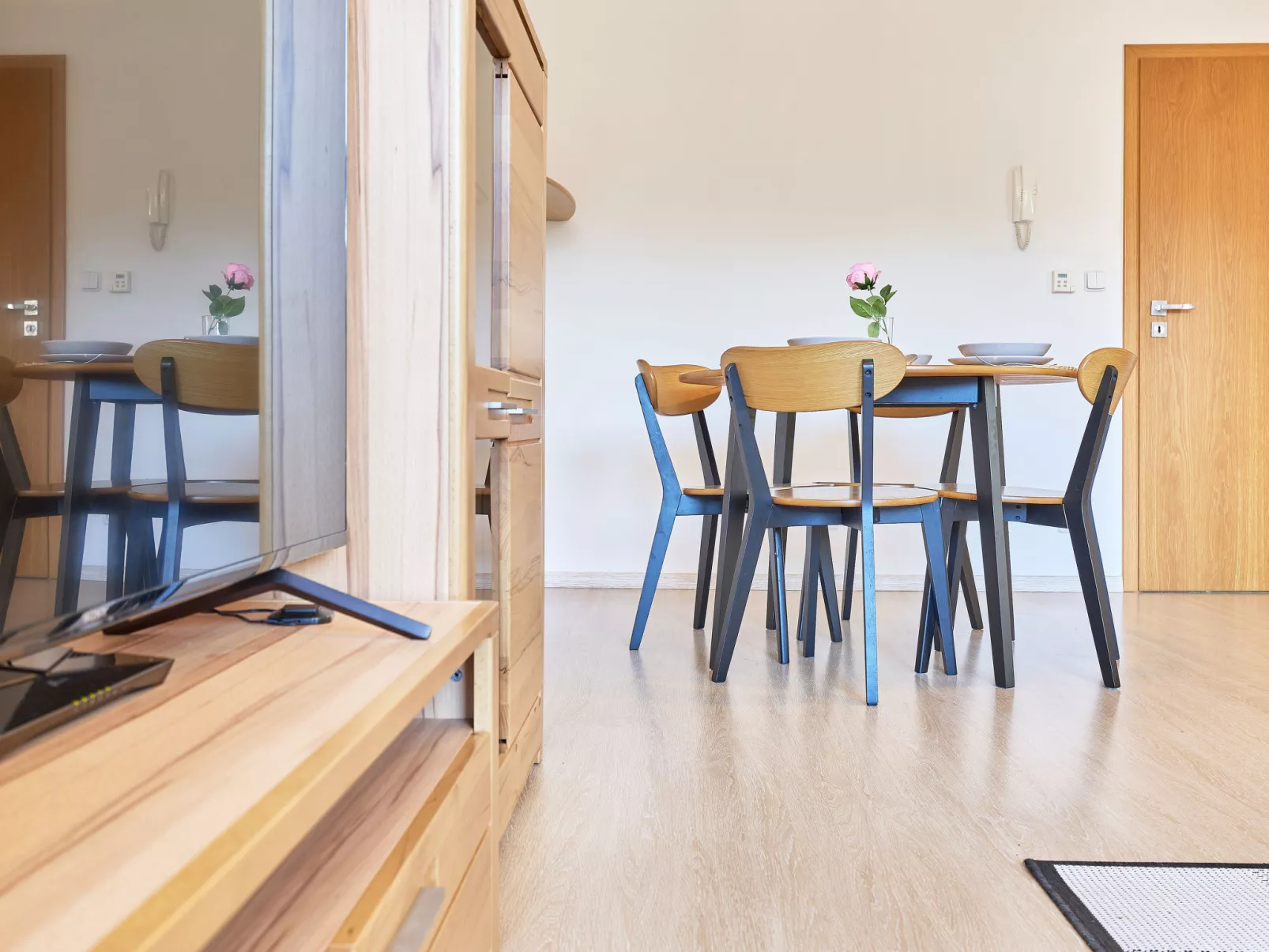 Harrachov Resident A - Inside