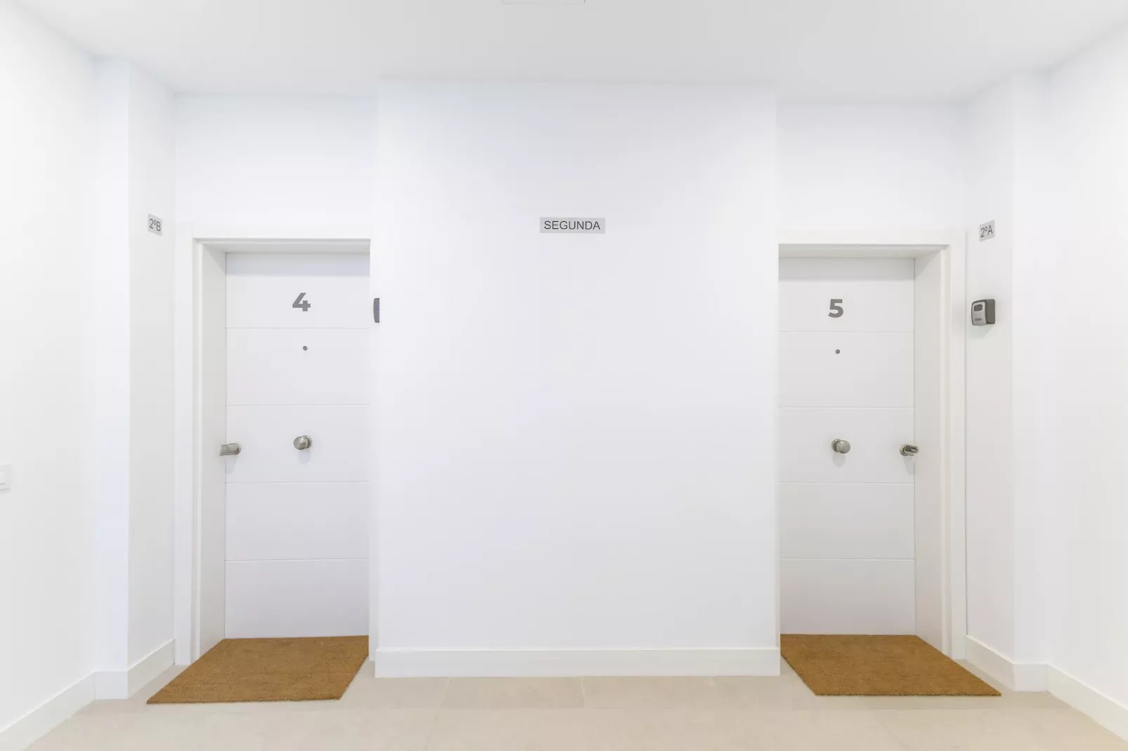 BRISAMAR V										 - Hall / réception