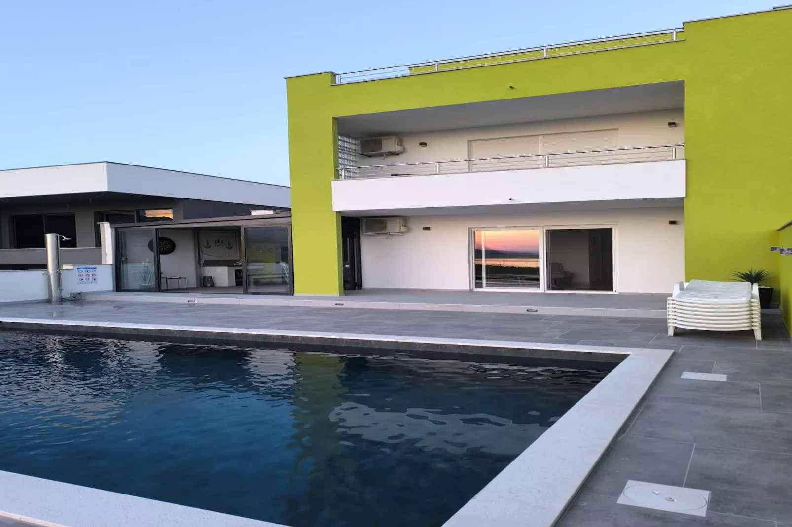 Villa Green Horizon with sea view - Exterior in summer