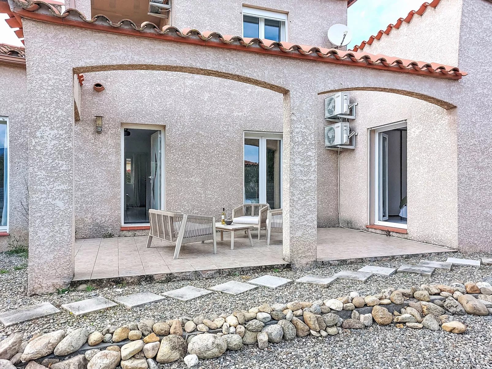 Villa Brouilla - Draußen