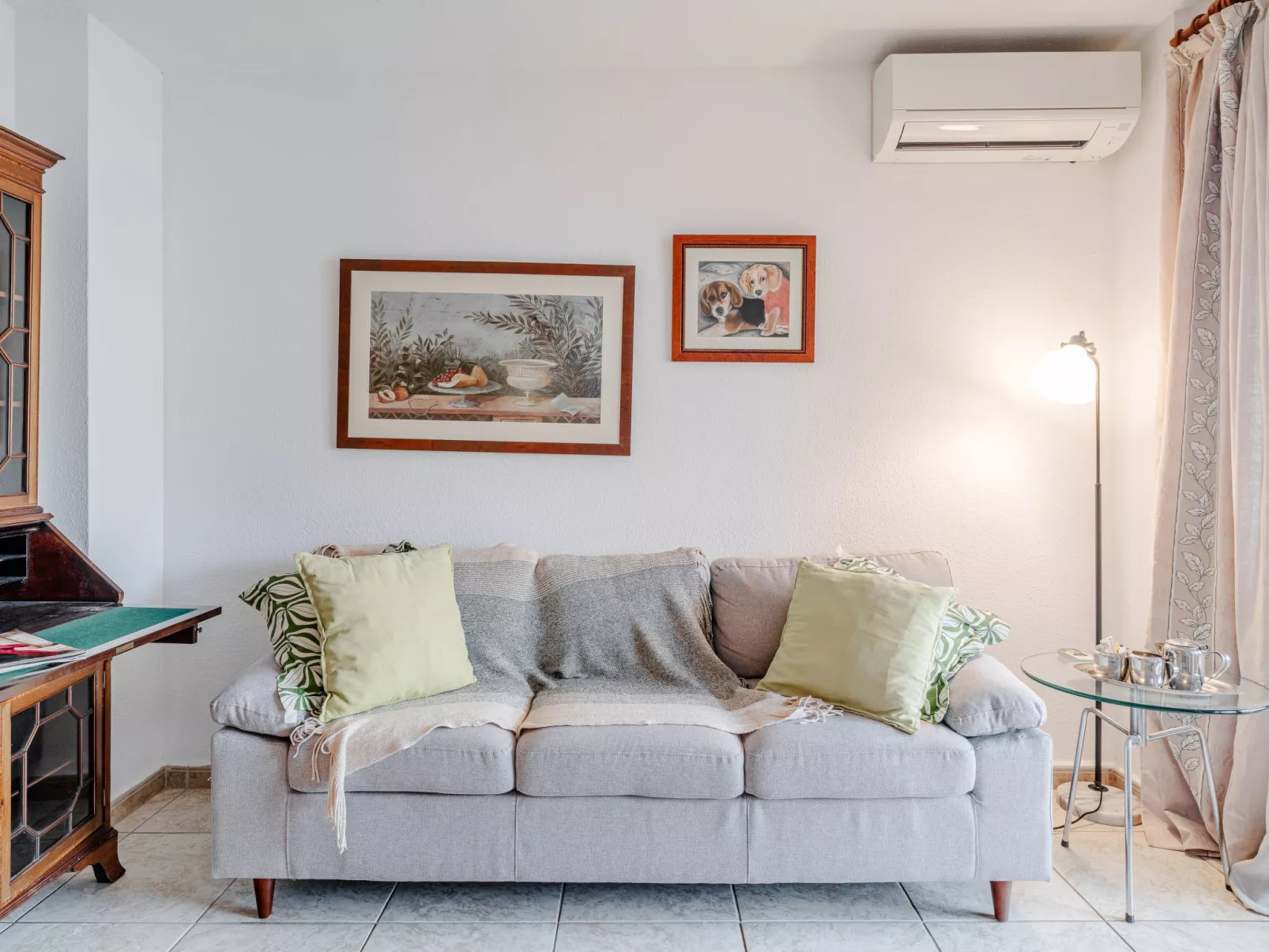 Puerto Javea - Drinnen