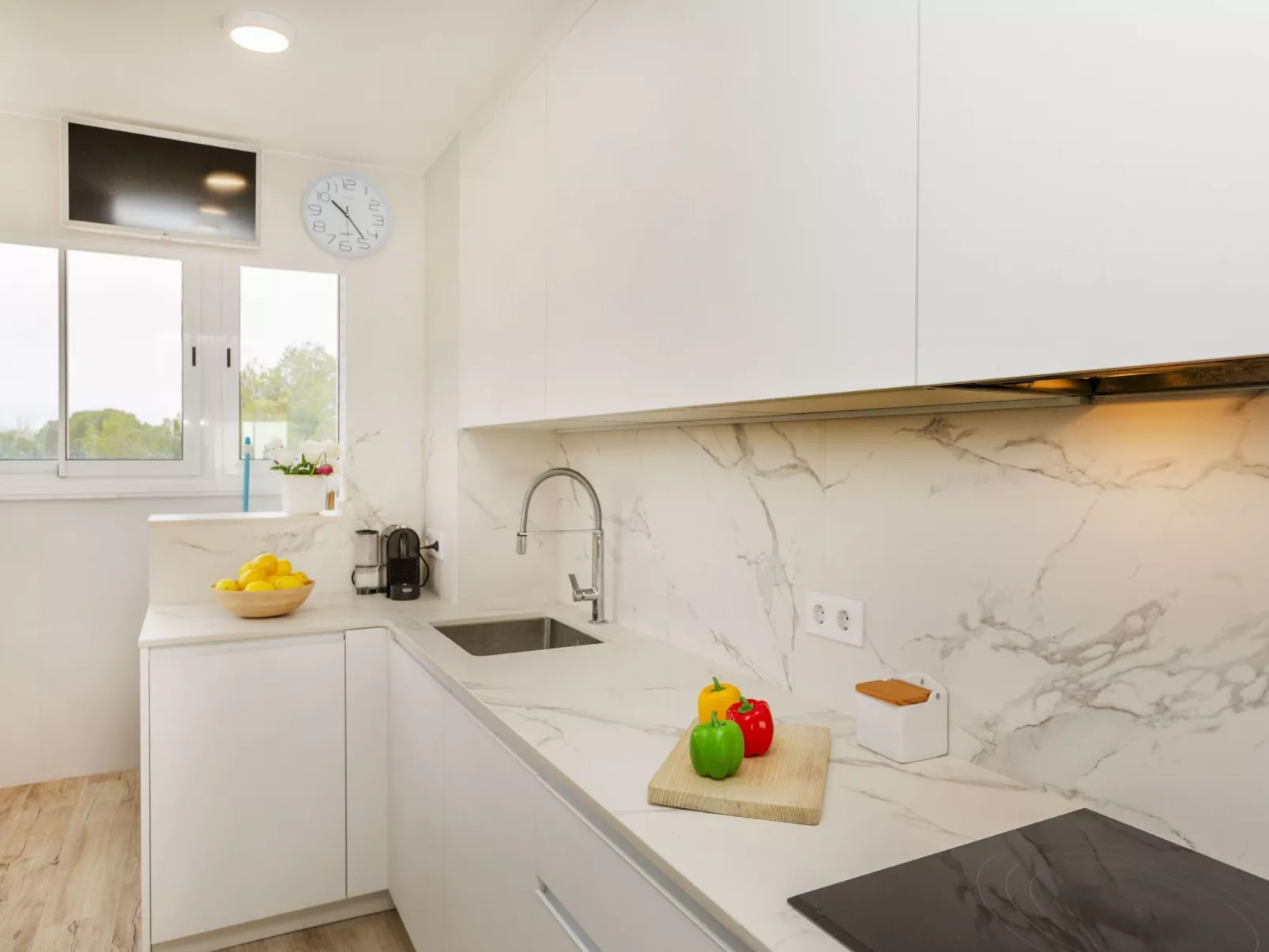 Los Delfines - Drinnen