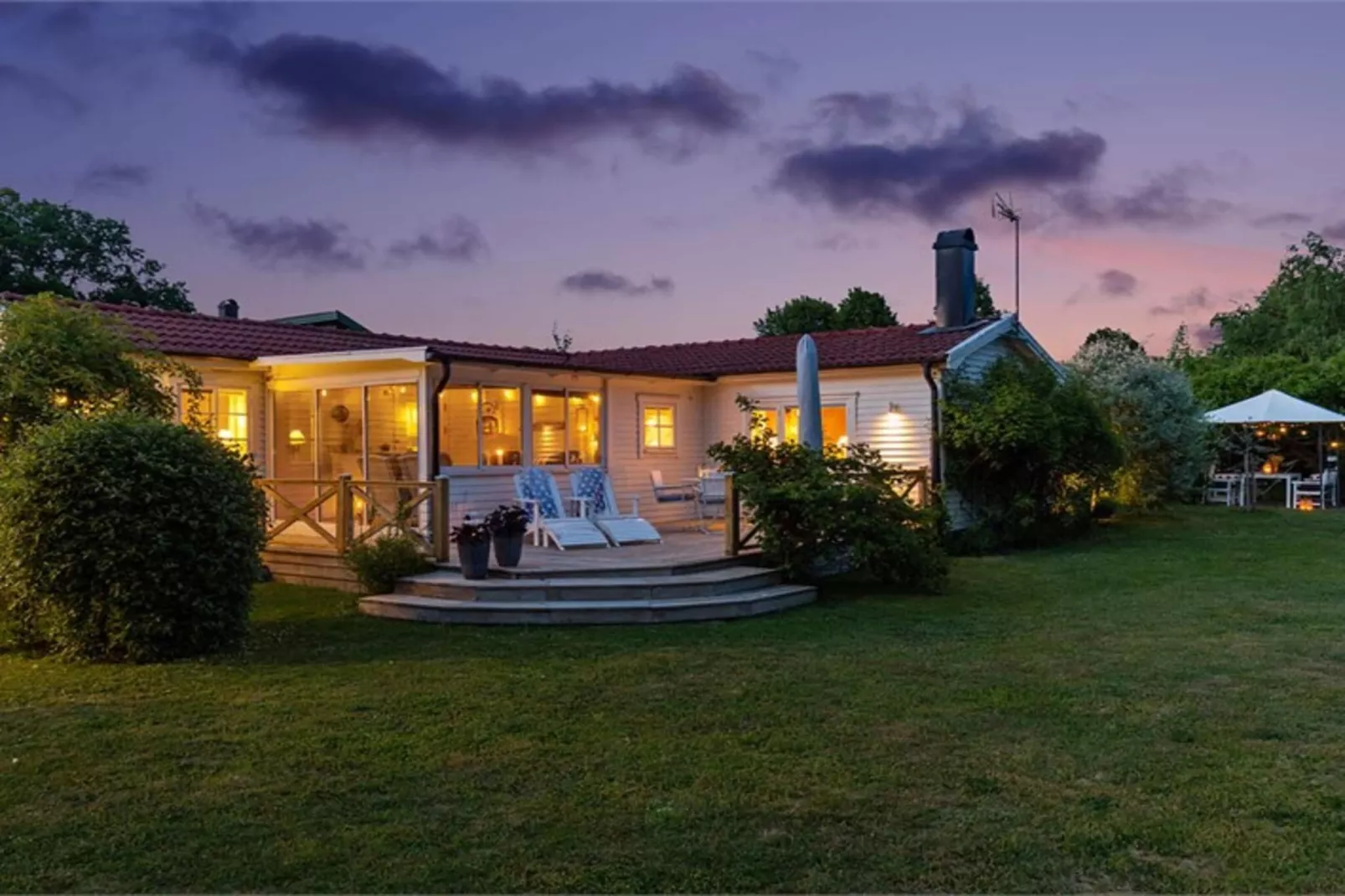 4 Sterne Ferienhaus in FÄRJESTADEN - Im Freien