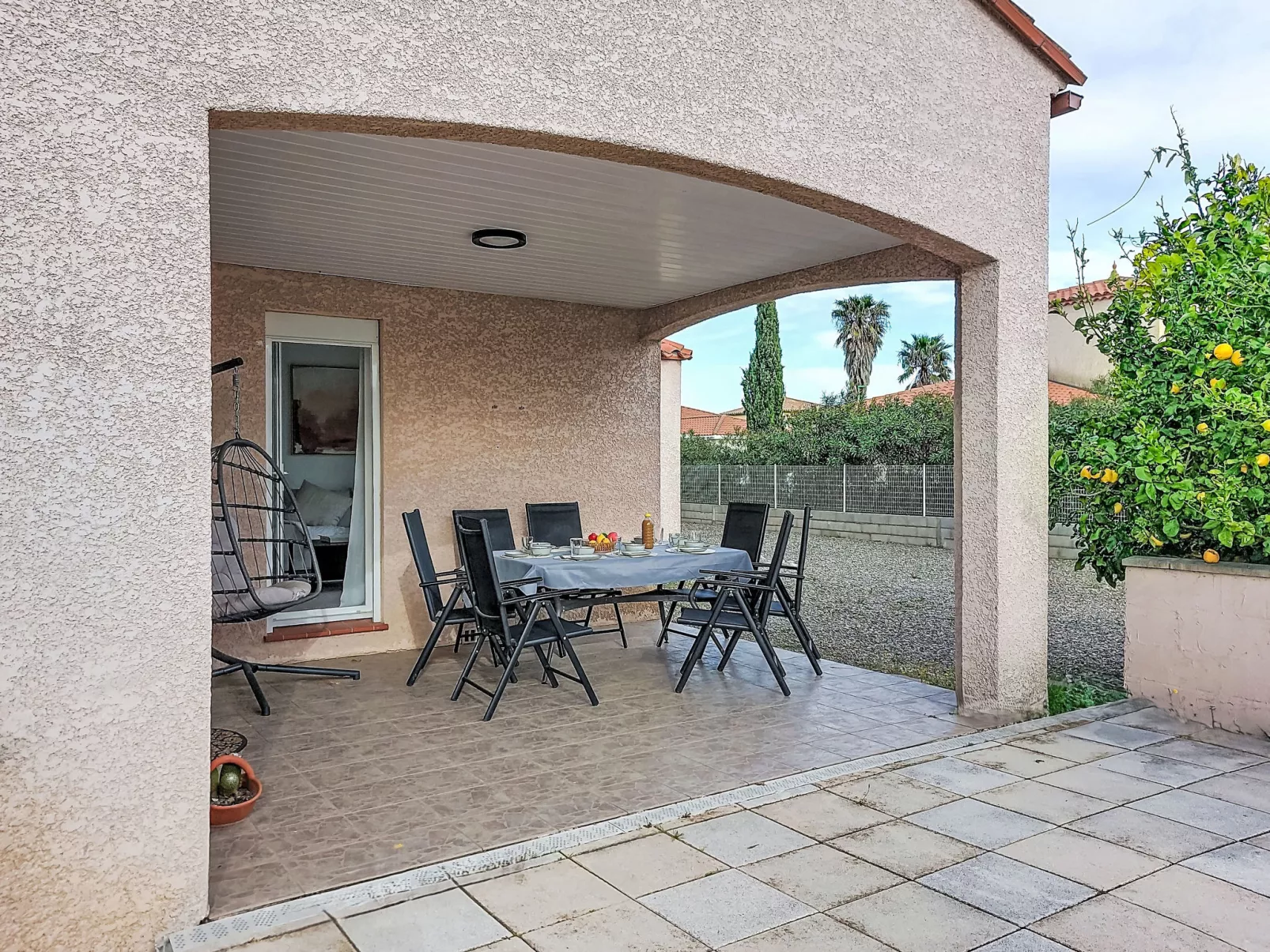 Villa Brouilla - Draußen