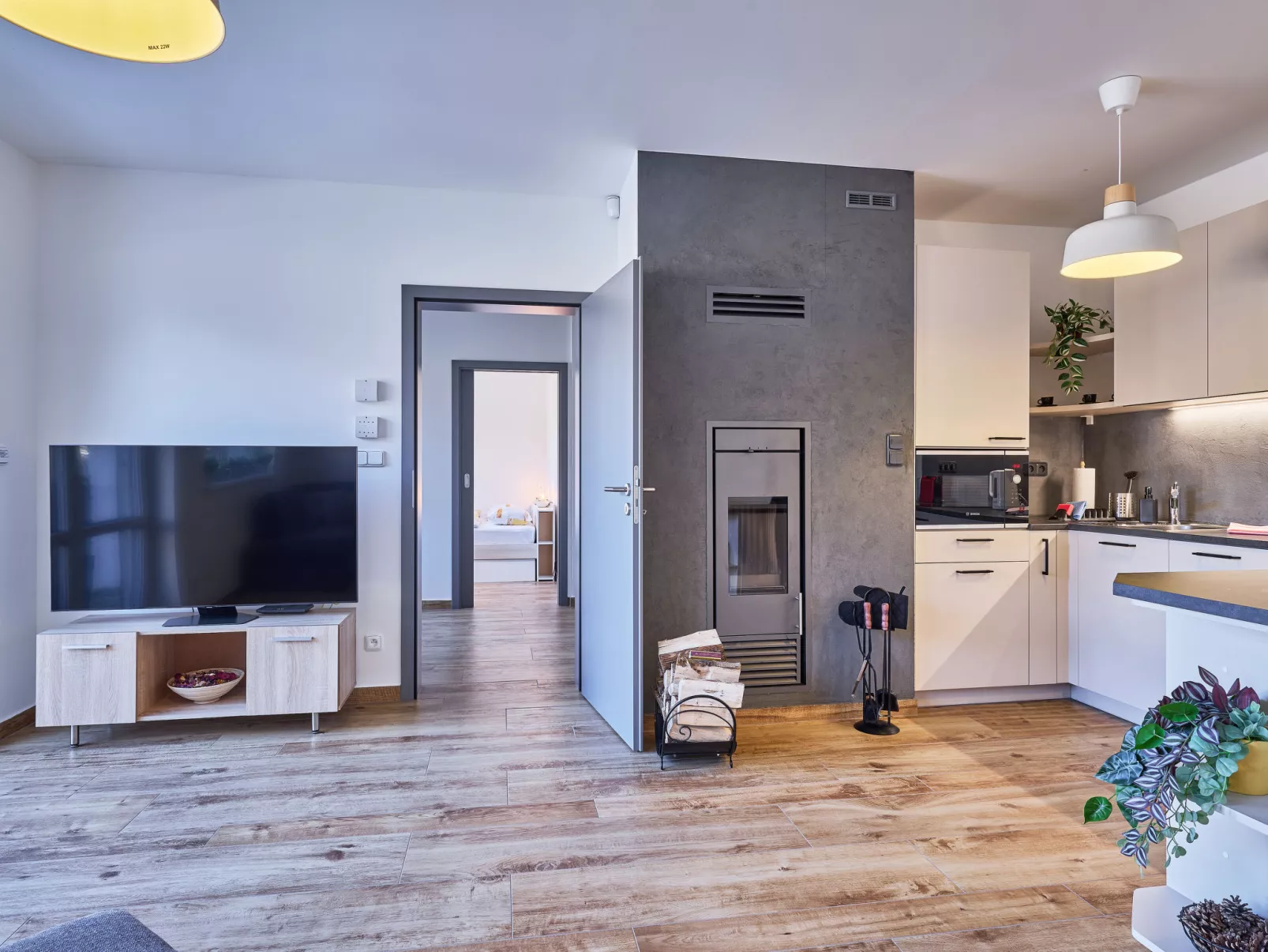 Sunny Terrace Oasis - Inside