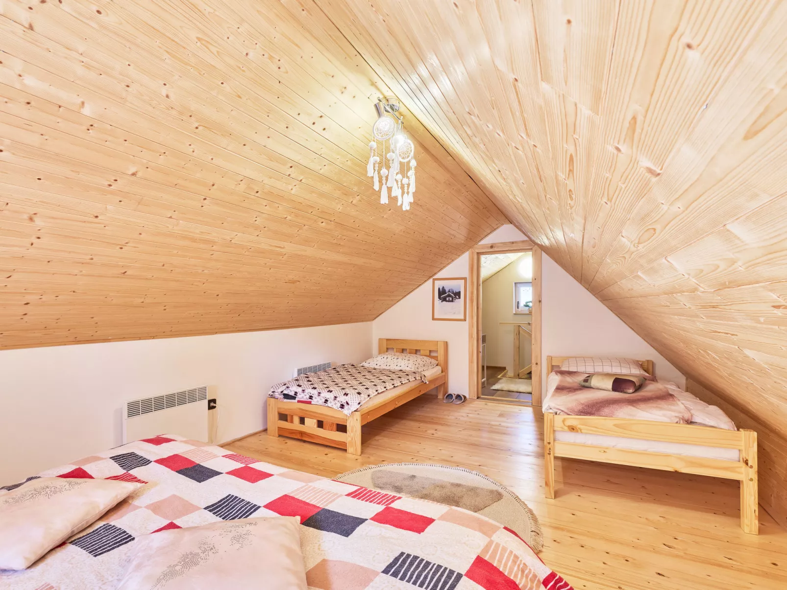 U potůčku - Inside