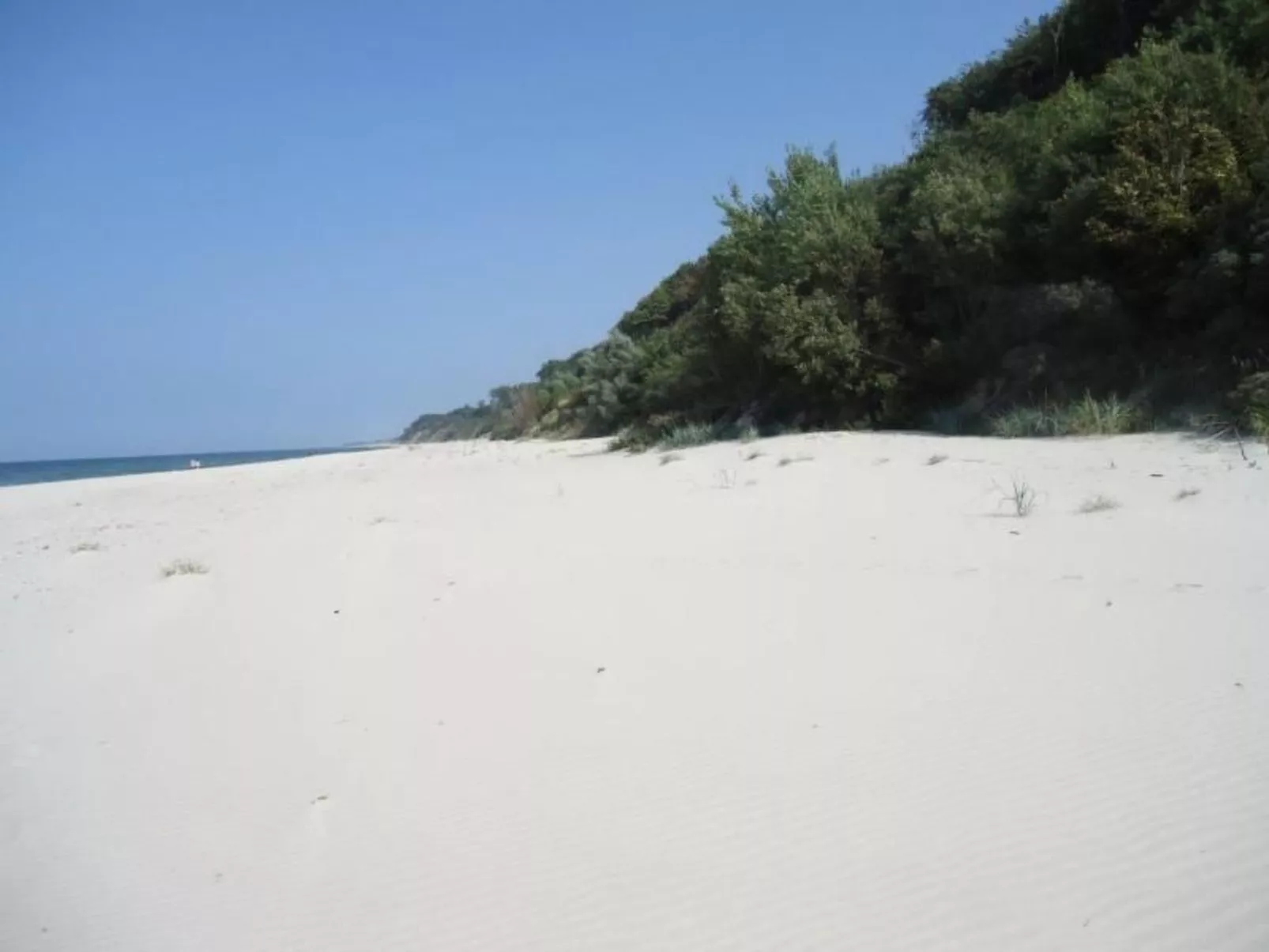 Charmantes Appartement in Rowy mit Grill, Garten - Draußen