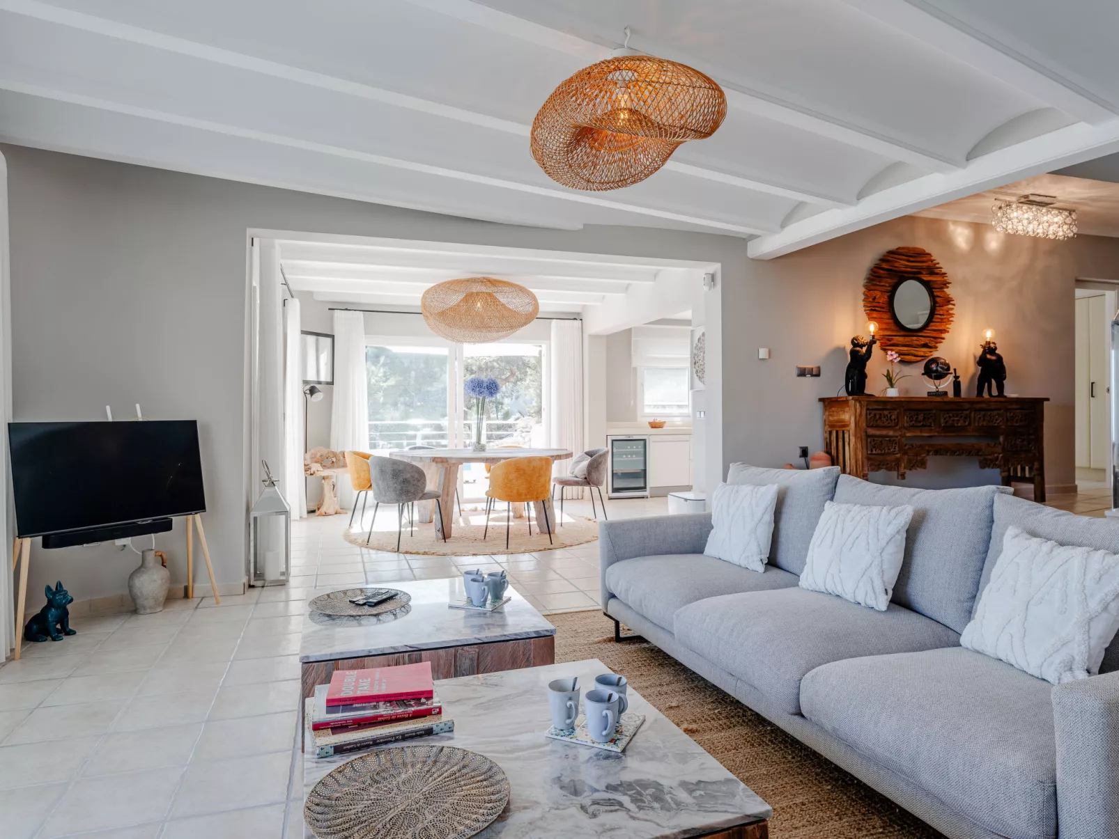 Tintorera Mar Azul - Inside