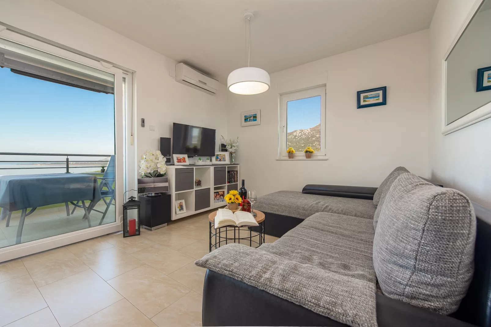 Villa Green Horizon with sea view - Living room