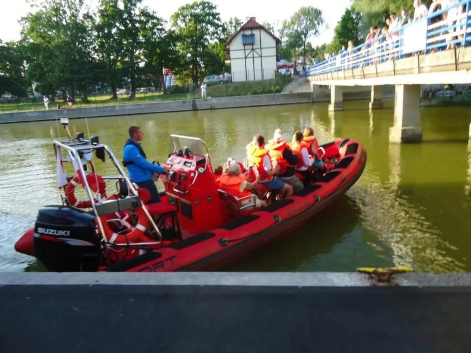 Charmantes Appartement in Rowy mit Grill, Garten - Draußen