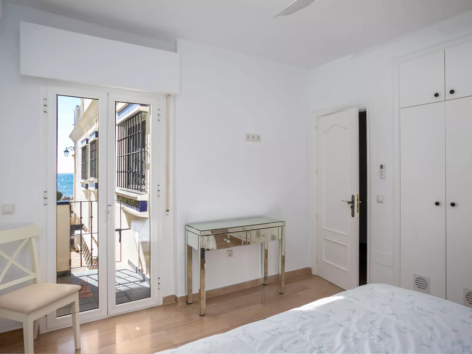 El Faro on the Beach - Inside