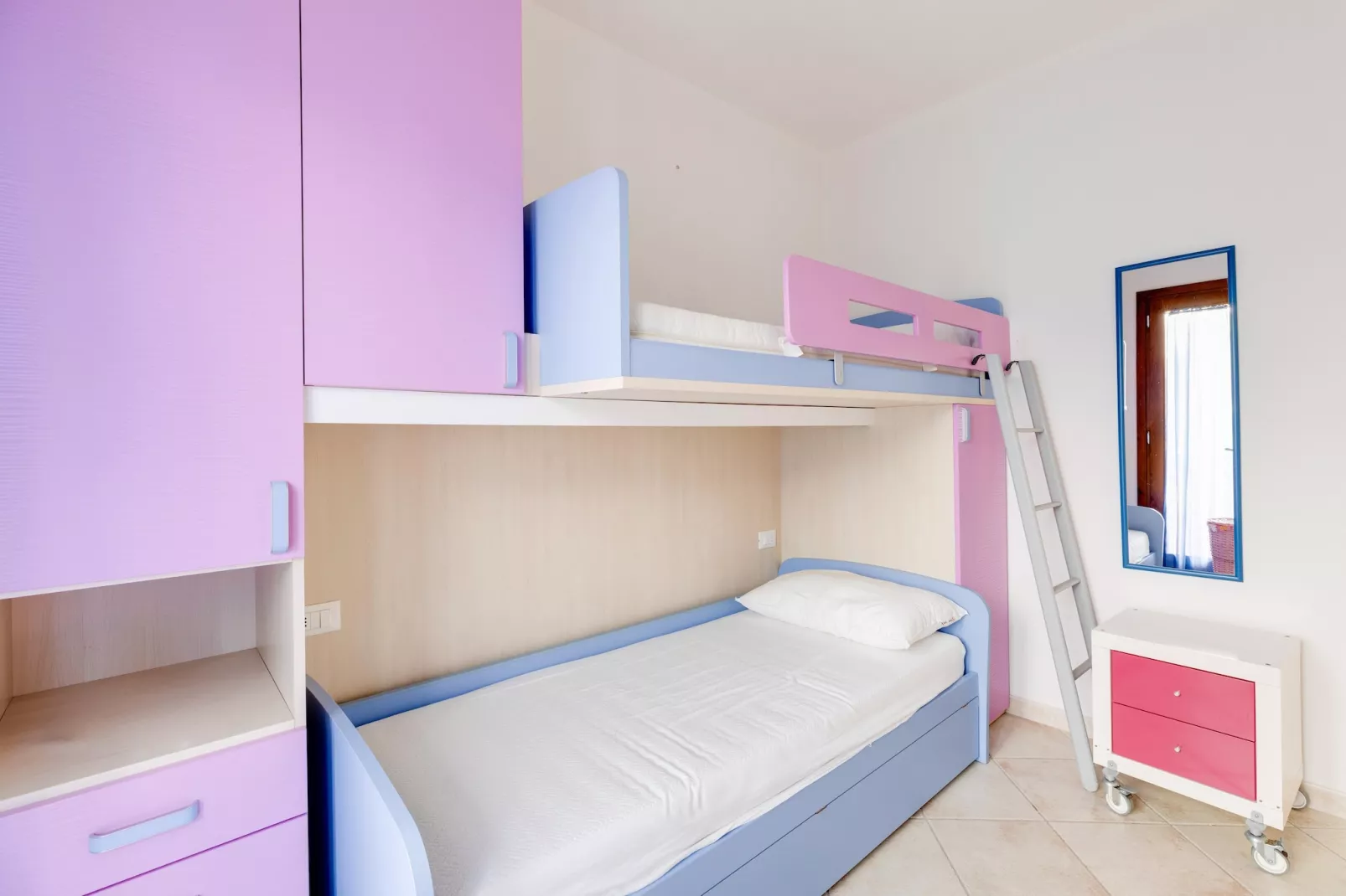 CASA FLOWER - Bedroom