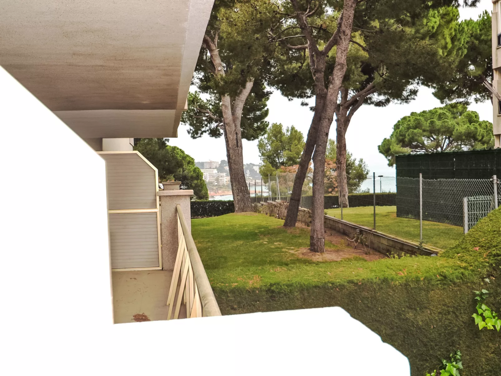 Cala Dorada - Outside