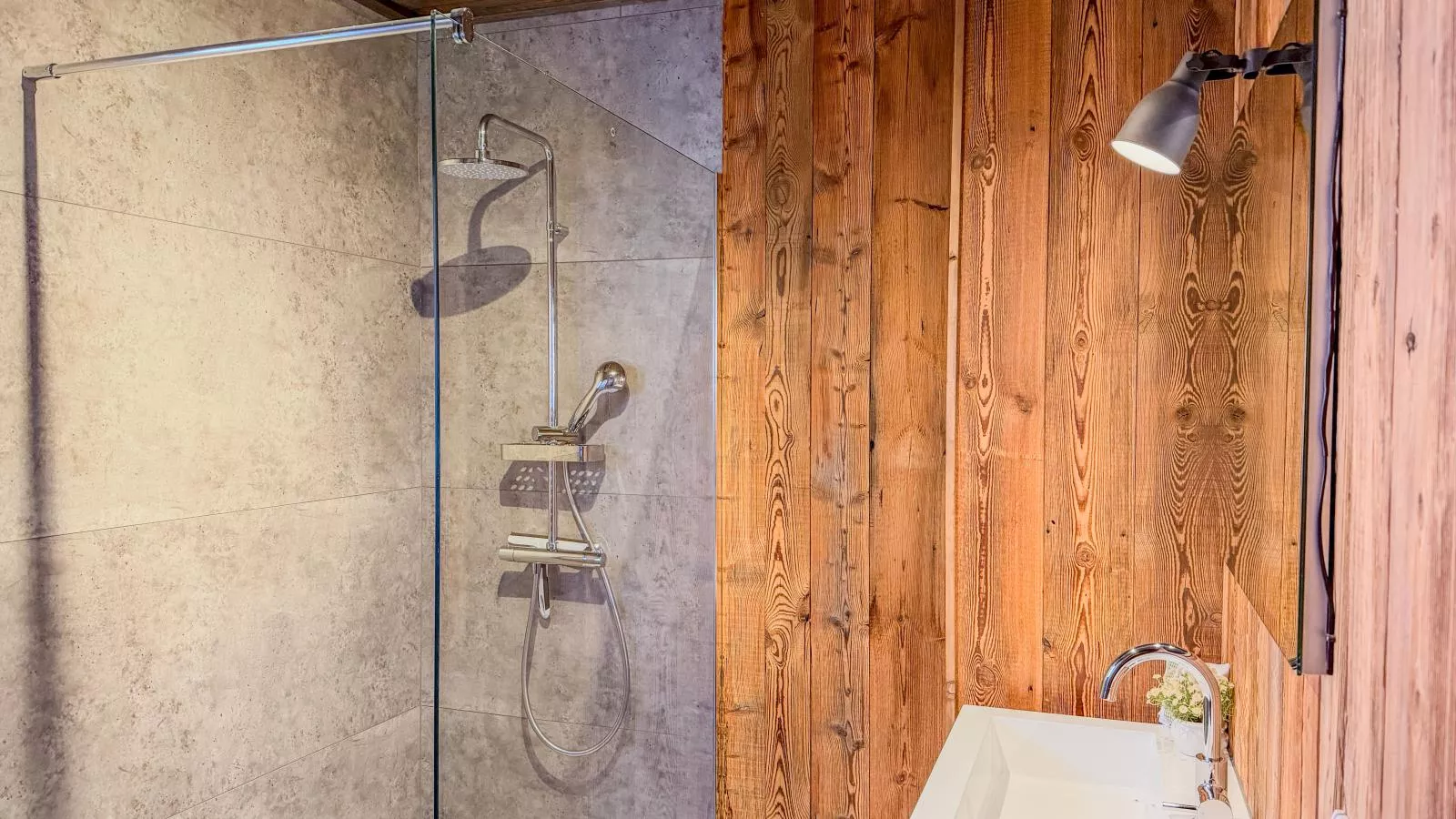 Am Afritzer See - Badezimmer