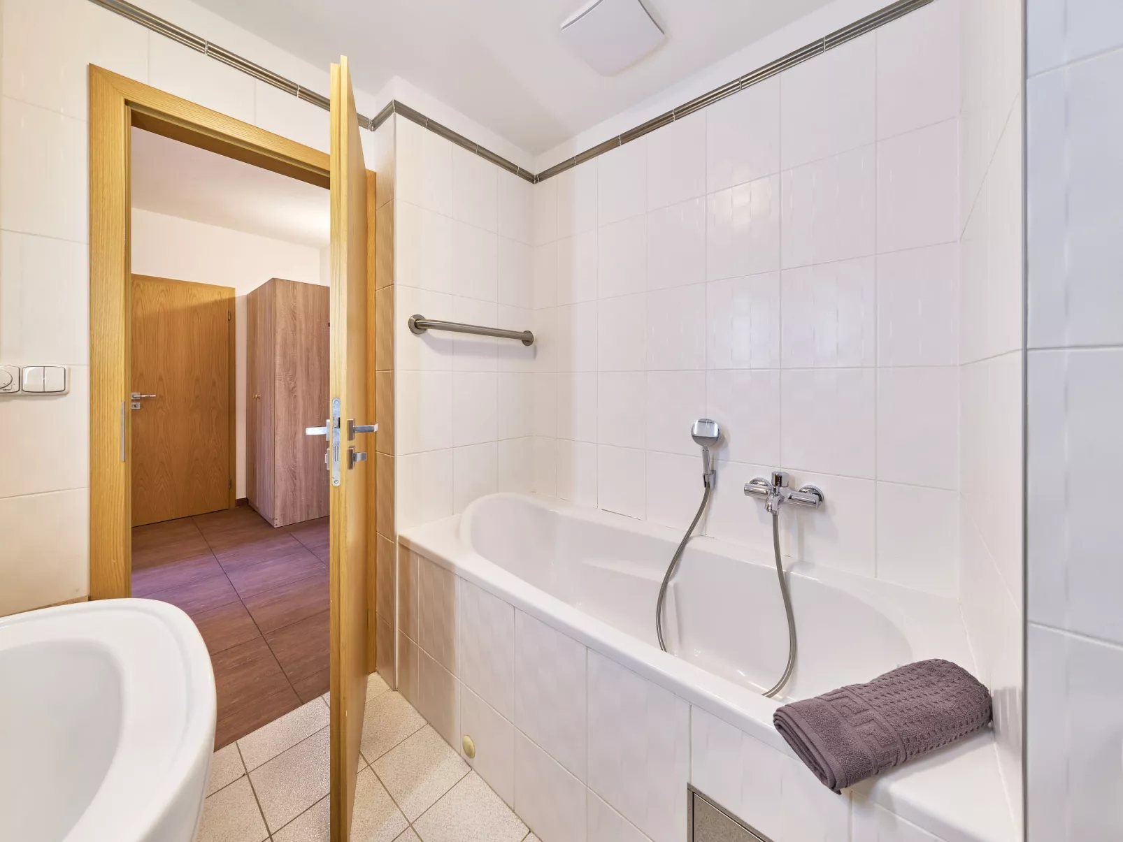 Harrachov Resident A - Inside