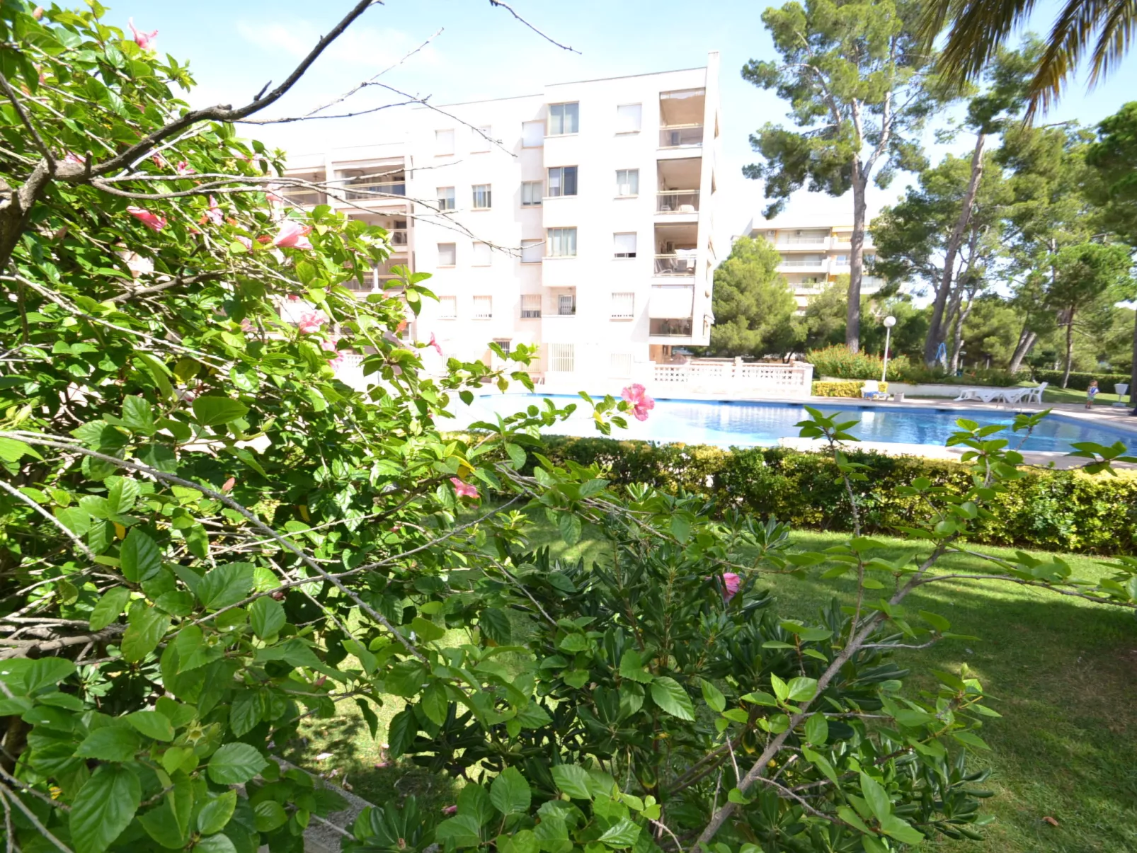 Cala Dorada - Outside