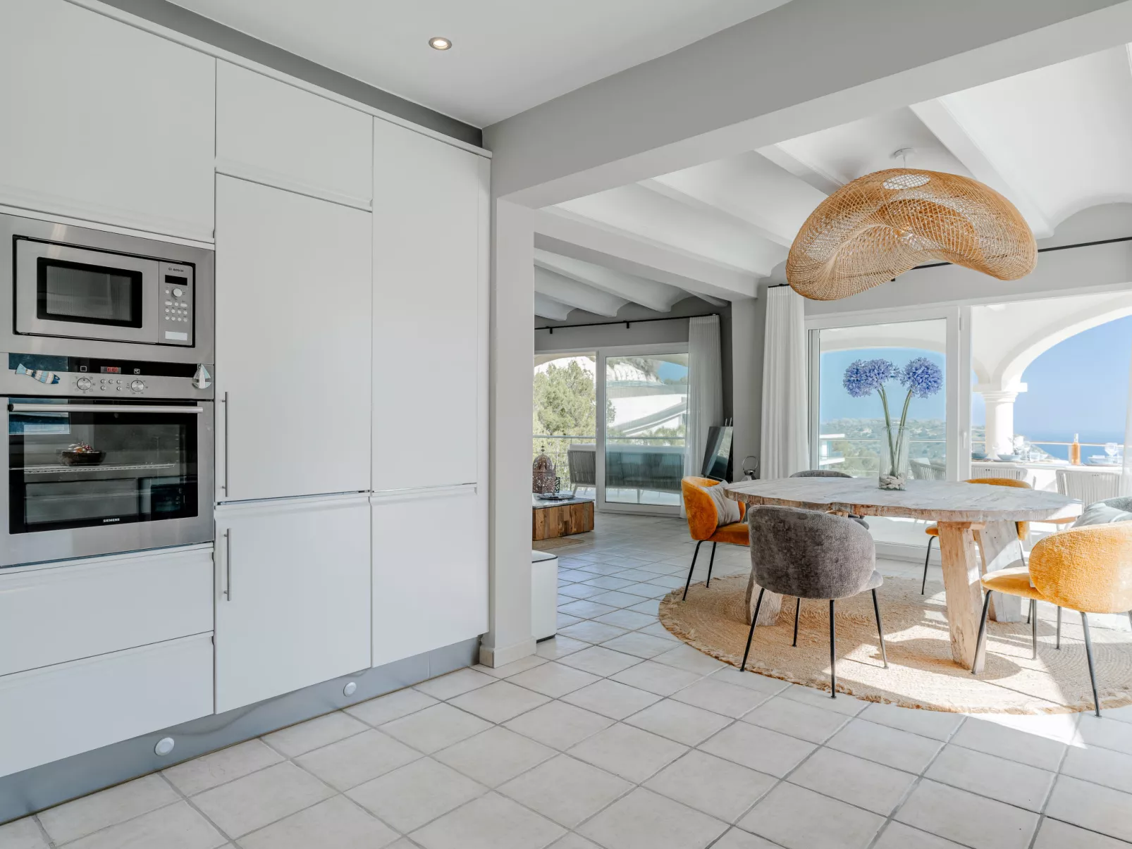 Tintorera Mar Azul - Inside