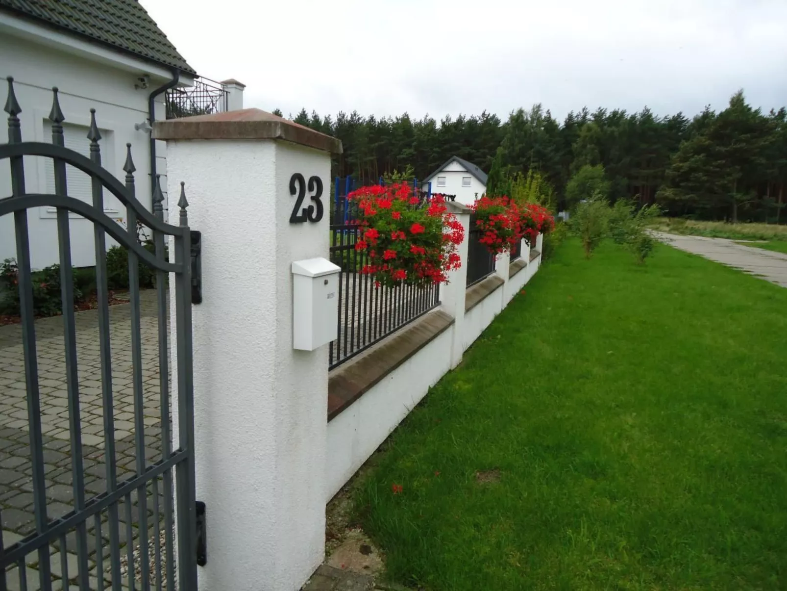 Wohnung in Rowy mit Grill, Terrasse, Parkplatz u - Draußen