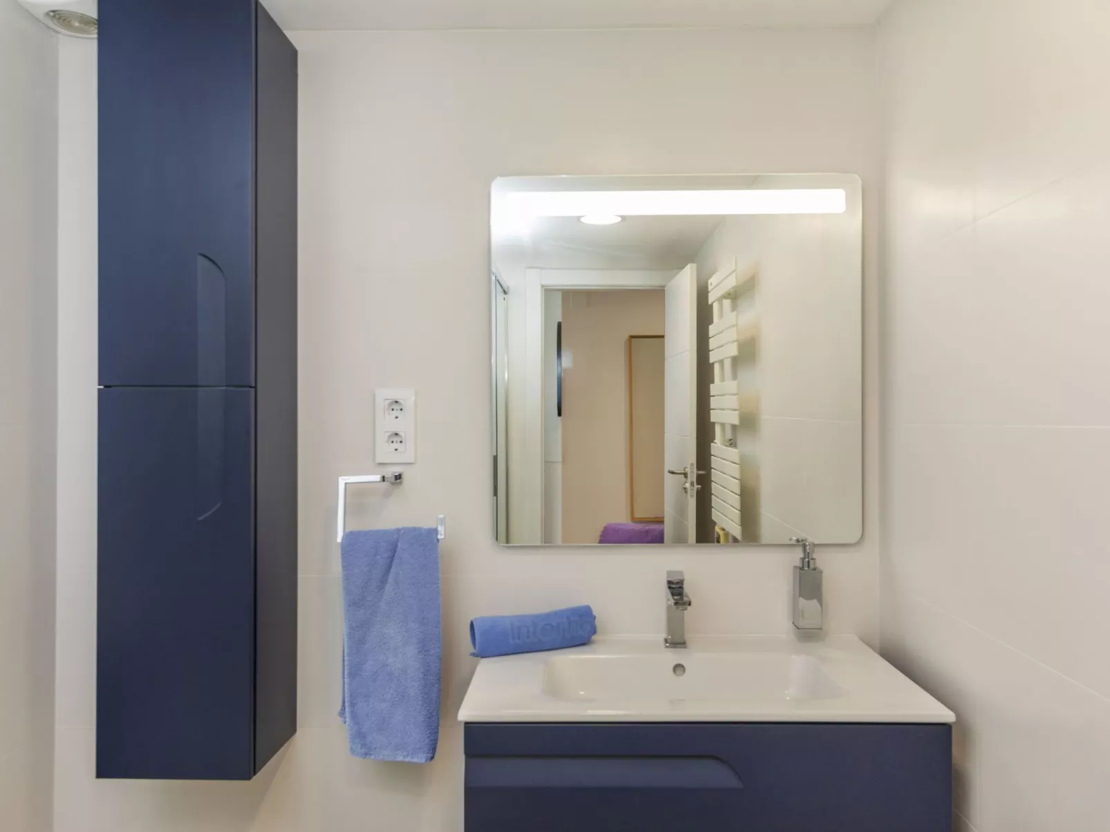 Los Delfines - Drinnen