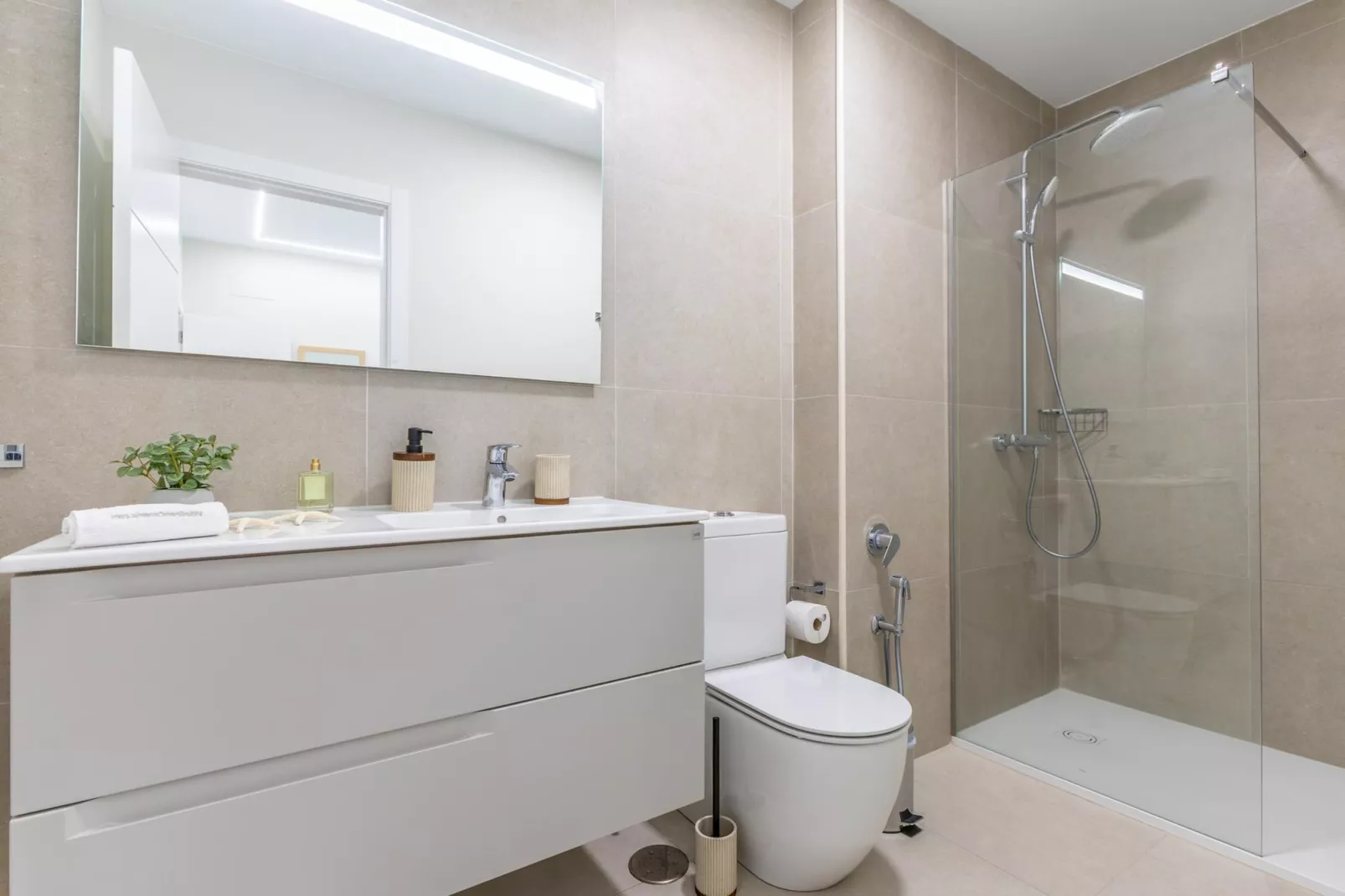 BRISAMAR IV										 - Badezimmer