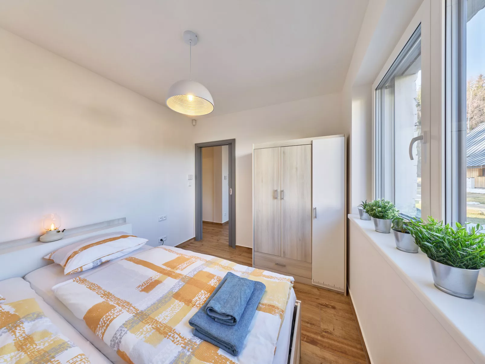 Sunny Terrace Oasis - Inside