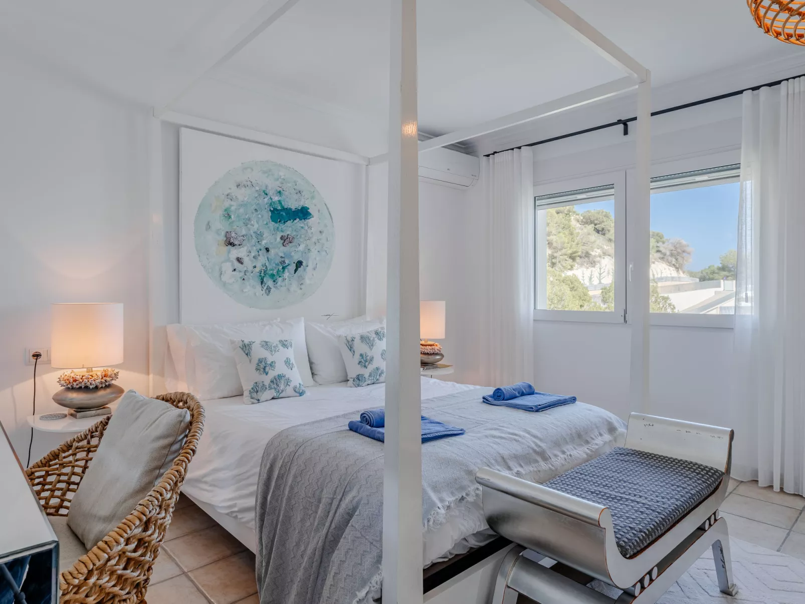 Tintorera Mar Azul - Inside