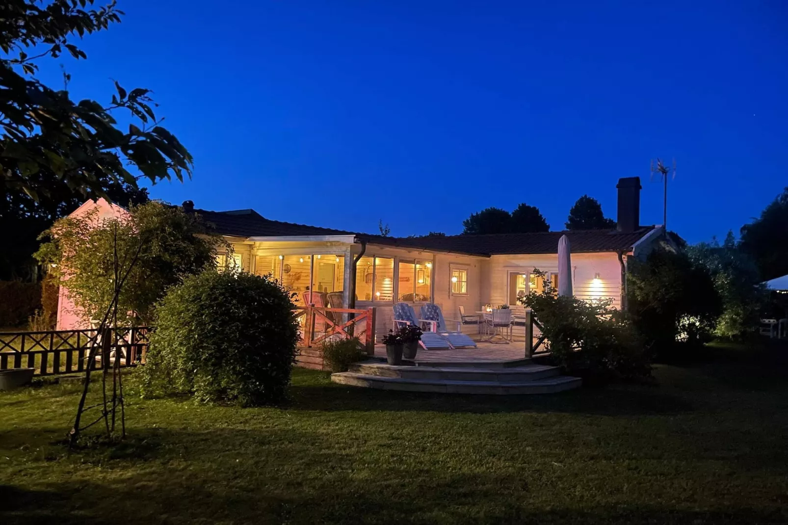 4 Sterne Ferienhaus in FÄRJESTADEN - Im Freien