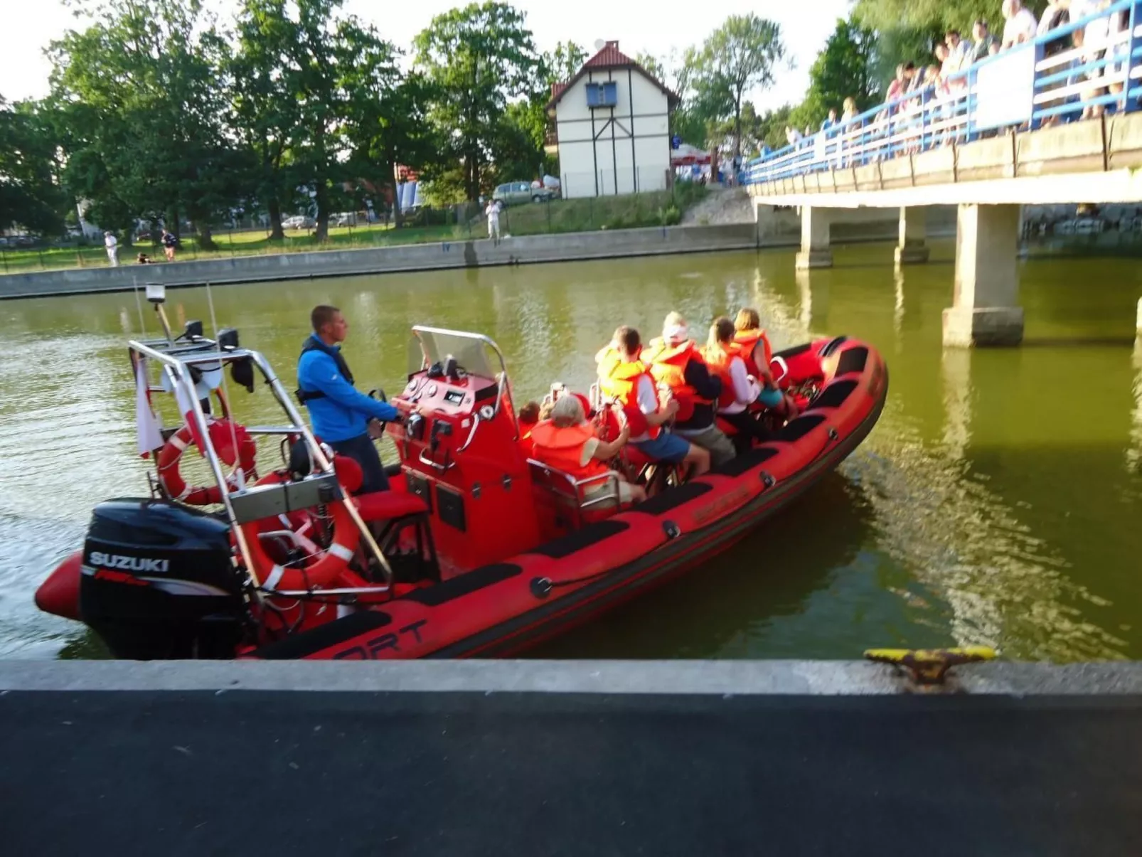 Wohnung in Rowy mit Grill, Terrasse, Parkplatz u - Draußen