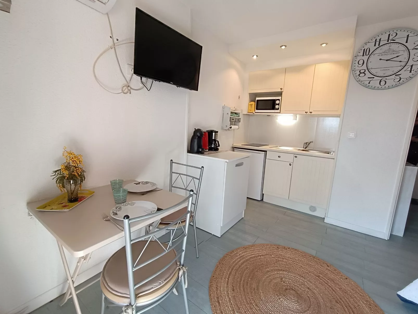 Les Flamants Roses - Drinnen