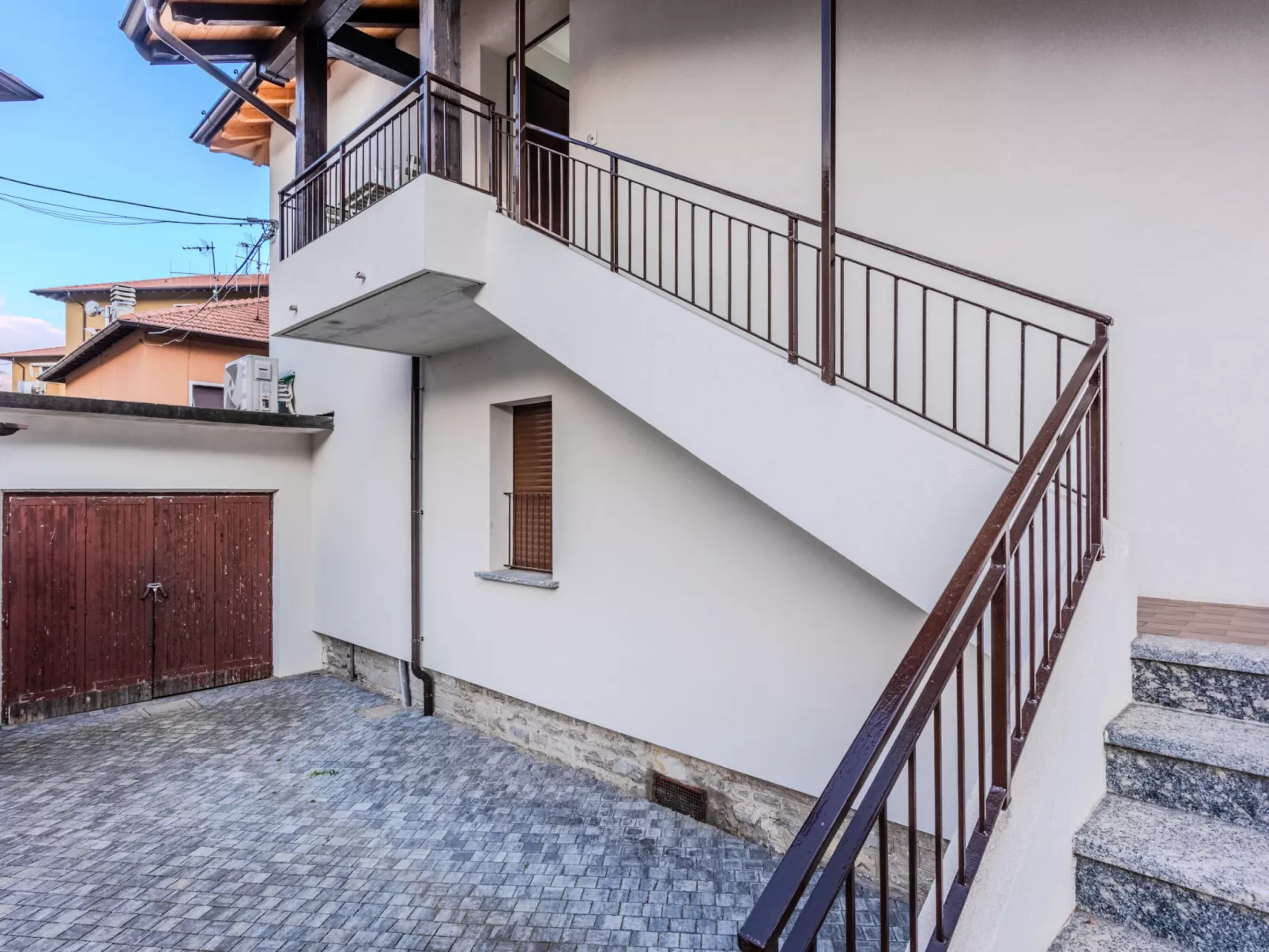 Piazzetta - Draußen