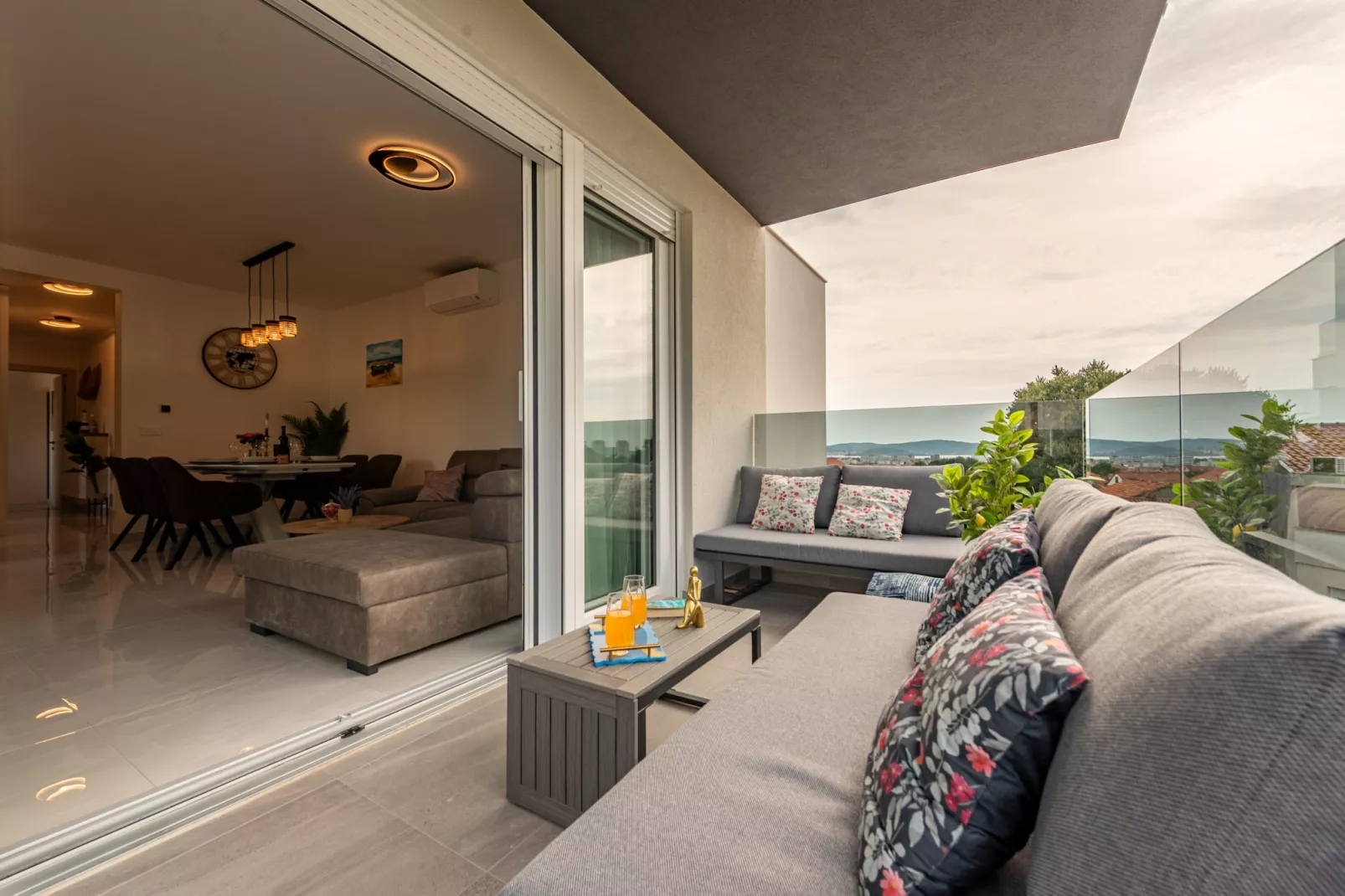 Deluxe apartment Anelle with jacuzzi - Terrasse/Balkon