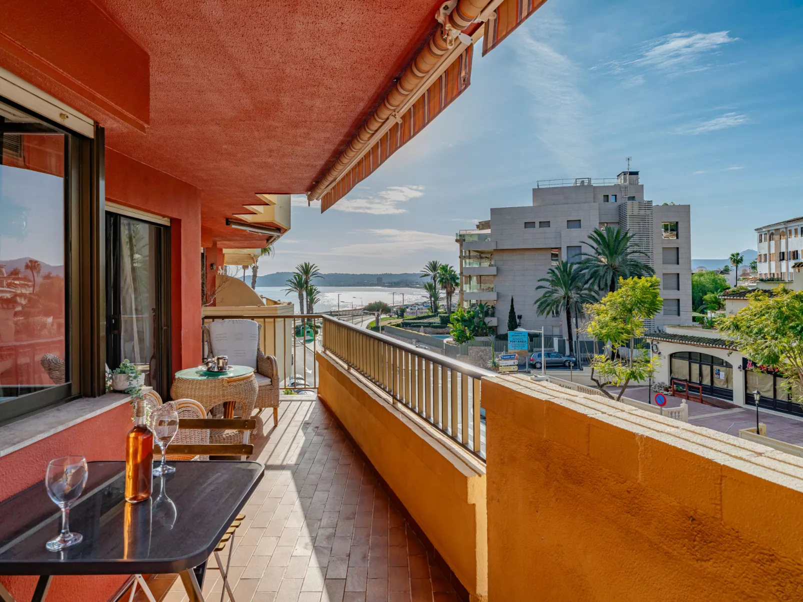 Puerto Javea - Draußen