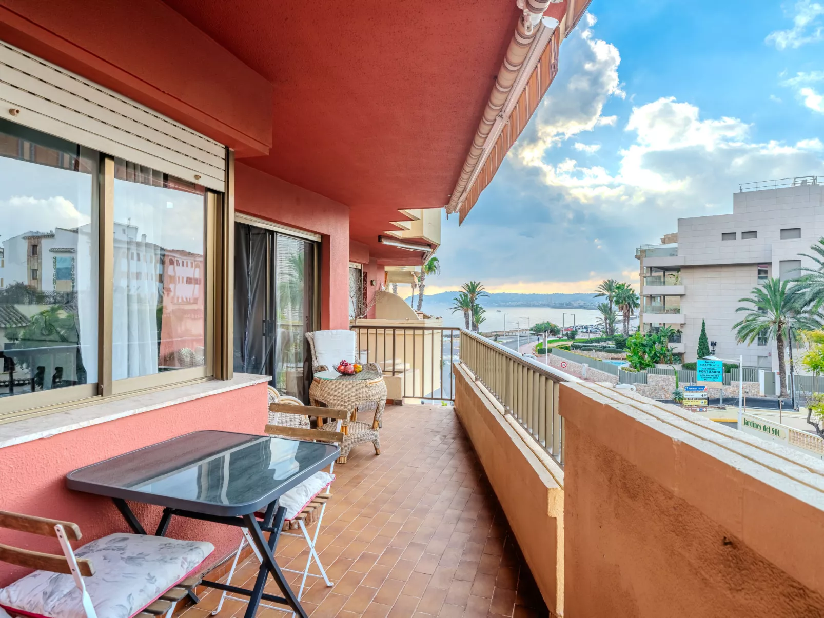 Puerto Javea - Draußen