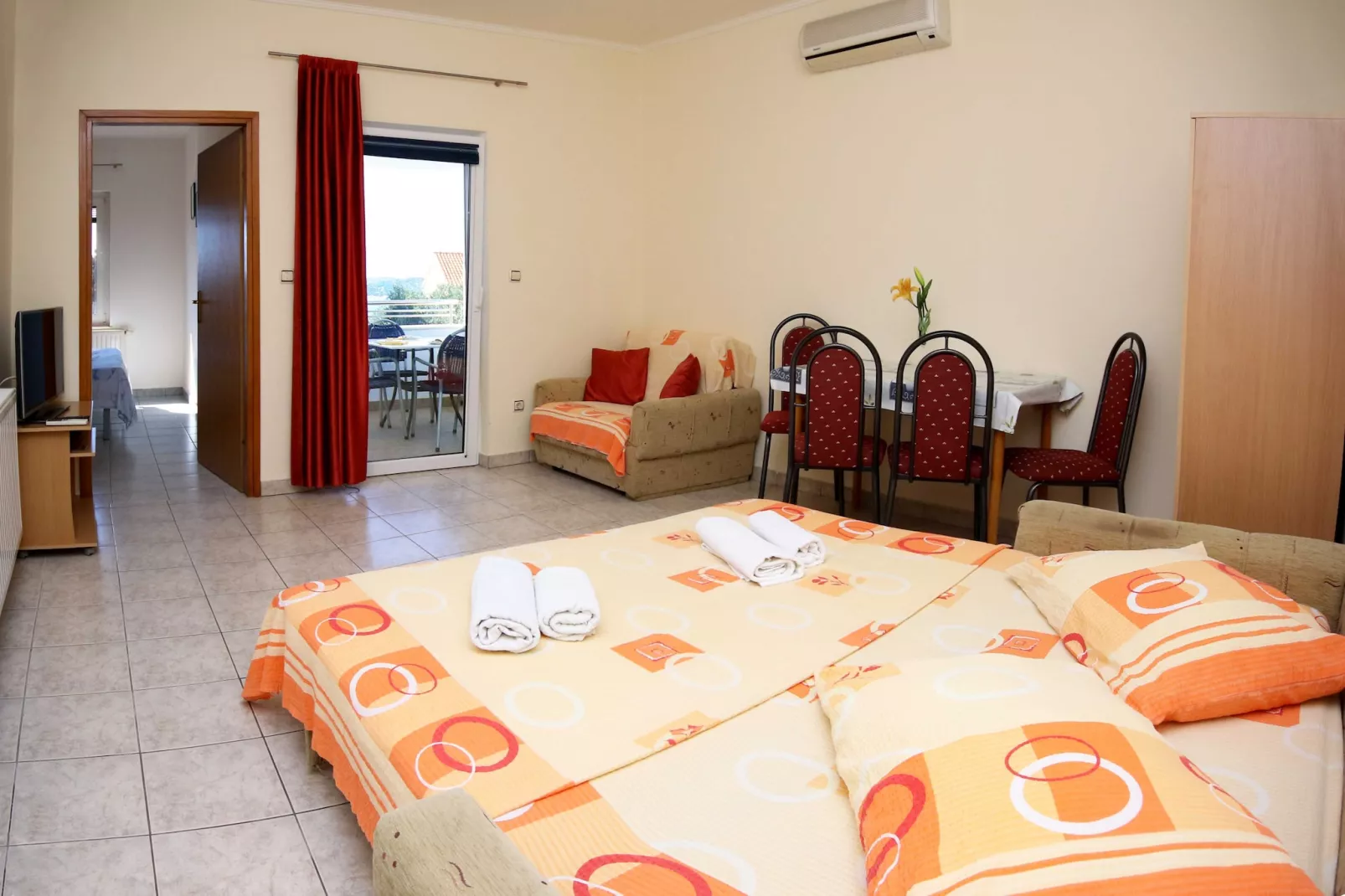 Apartments & Rooms Villa Petra -  One Bedroom Apartment with Balcony and Sea View (A5)
