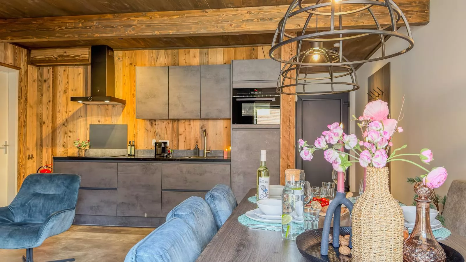 See Lounge - Esszimmer