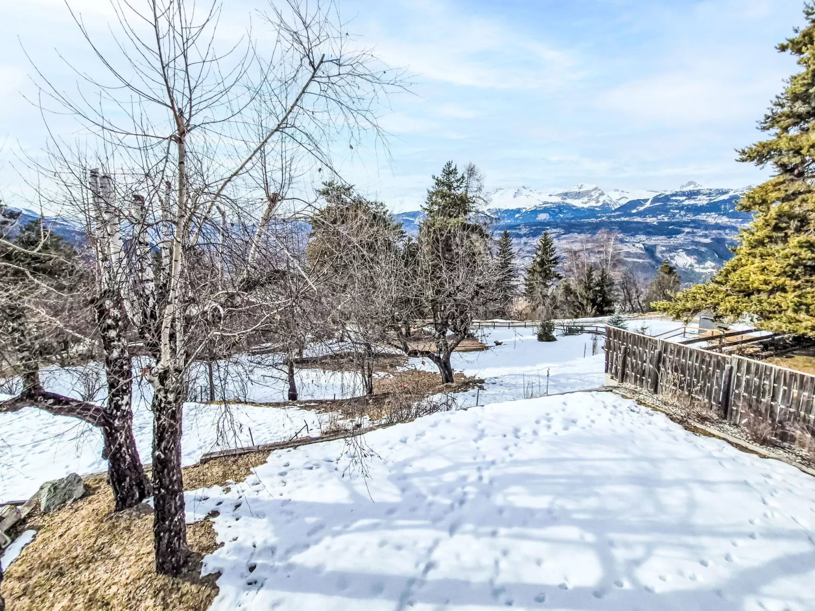 Chalet Le Rhônasson - Draußen