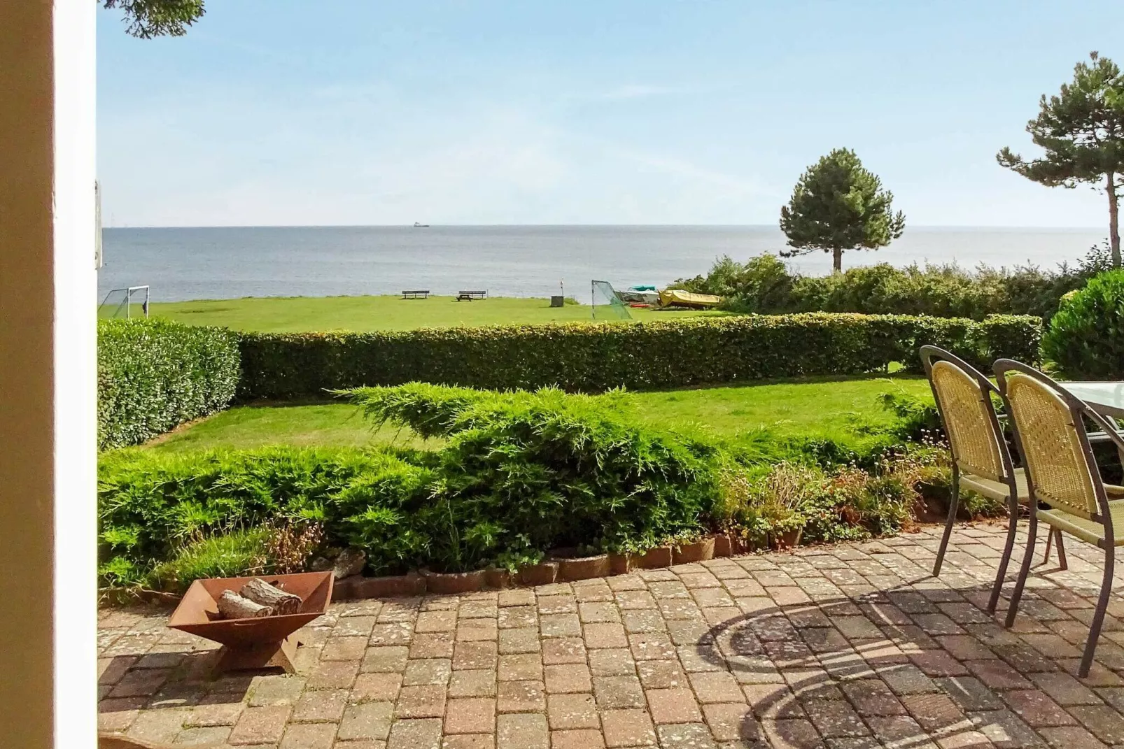 6 person holiday home in Frørup-Outdoor