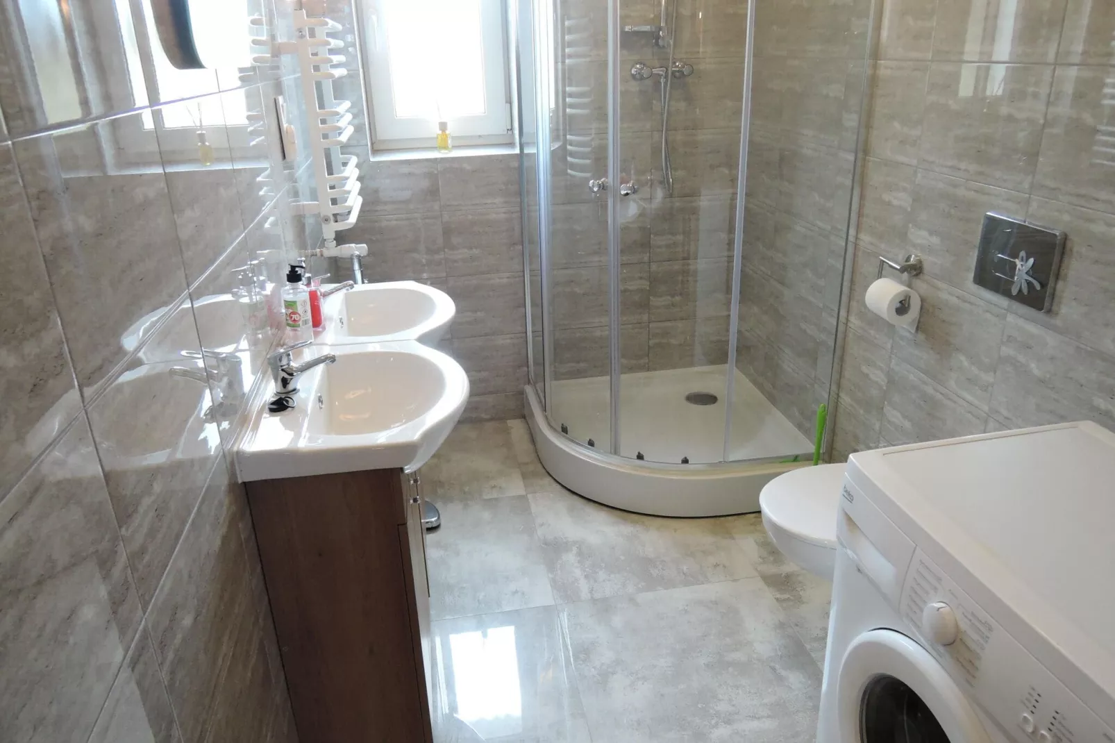 Ferienhaus Seefalke für 10 Personen in Nowe Warpno-Bathroom