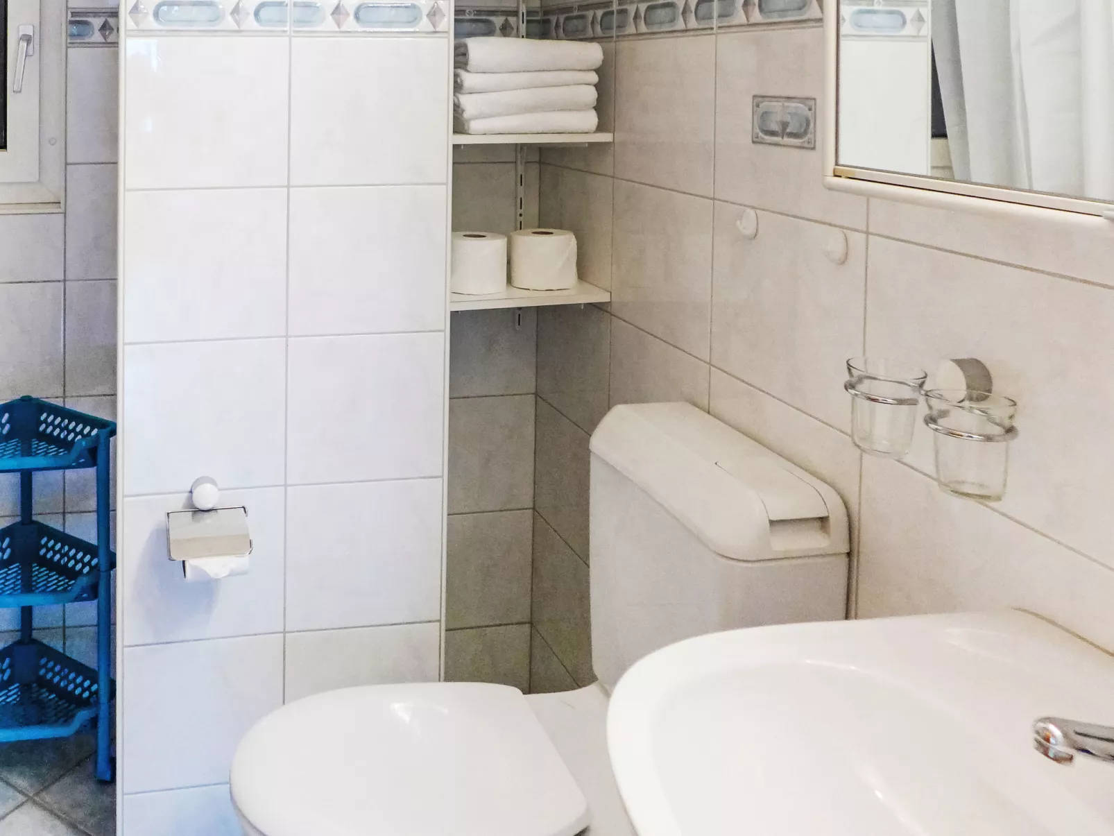 Strassscheuer - Drinnen