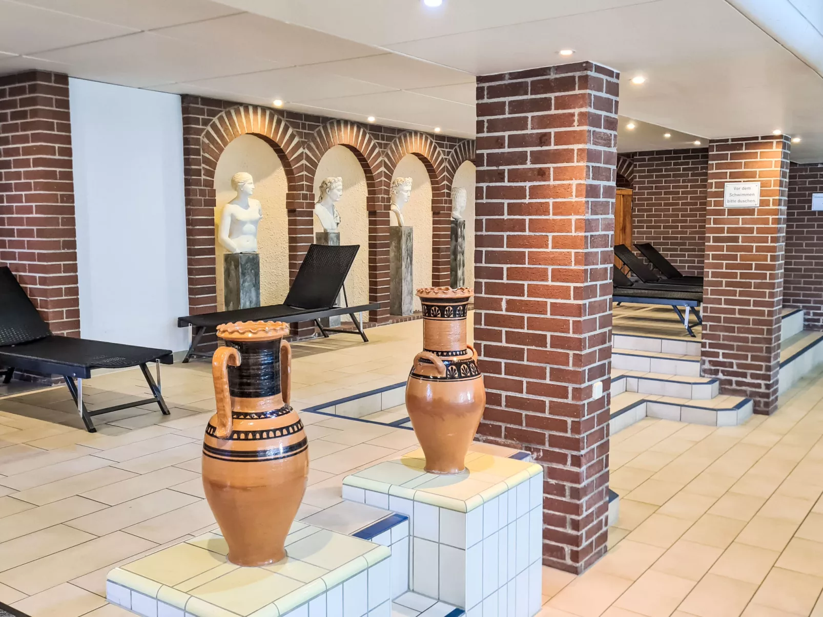 Lula inklusive Schwimmbad und Sauna - Draußen